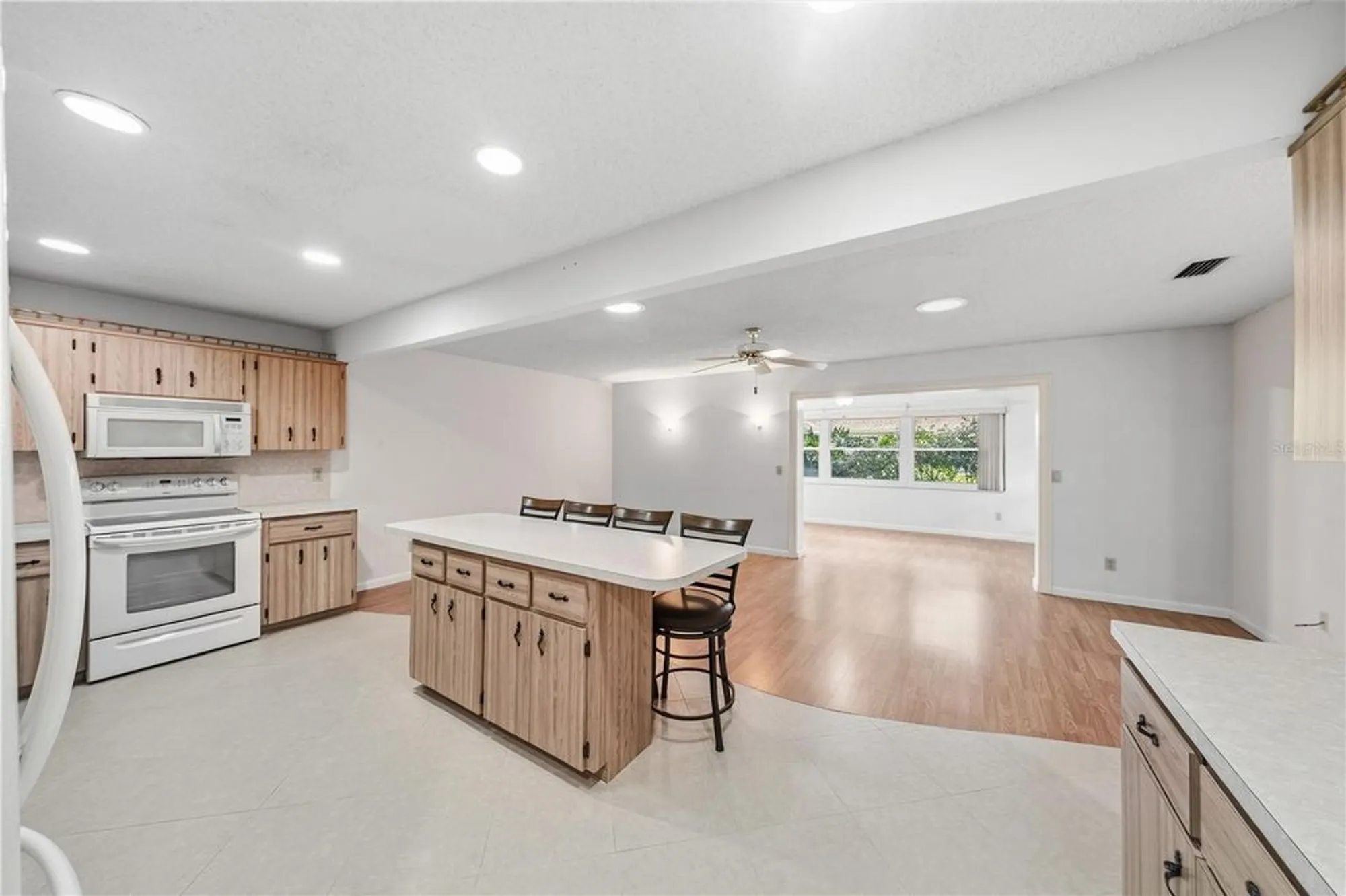 Property Slideshow image 24 of 60 | 8420 sw 92nd st b, Ocala, FL, 34481