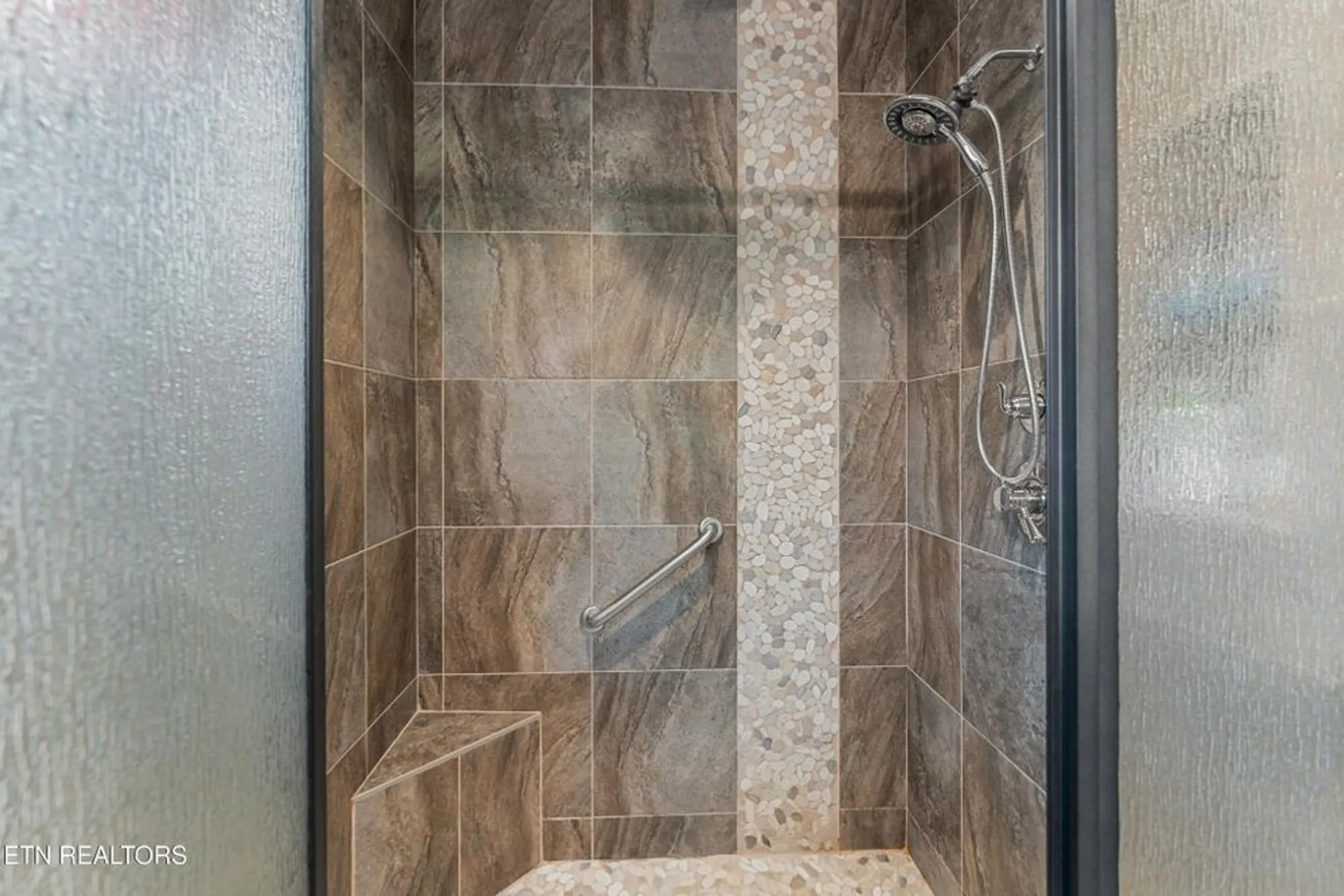 Property Slideshow image 26 of 45 | 14 renwick dr, Crossville, TN, 38558