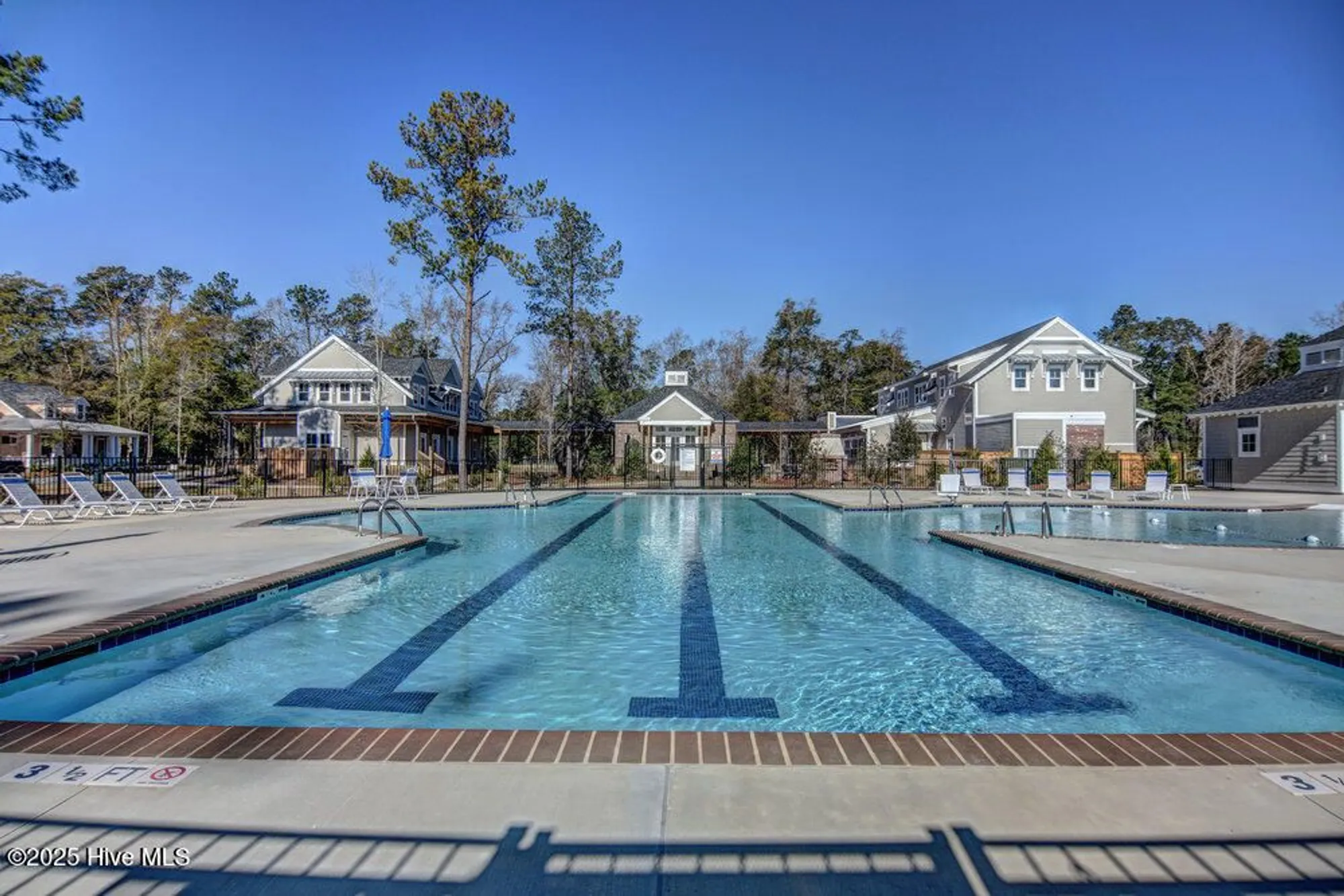Property Slideshow image 102 of 128 | 3623 white cliffs dr, Castle Hayne, NC, 28429
