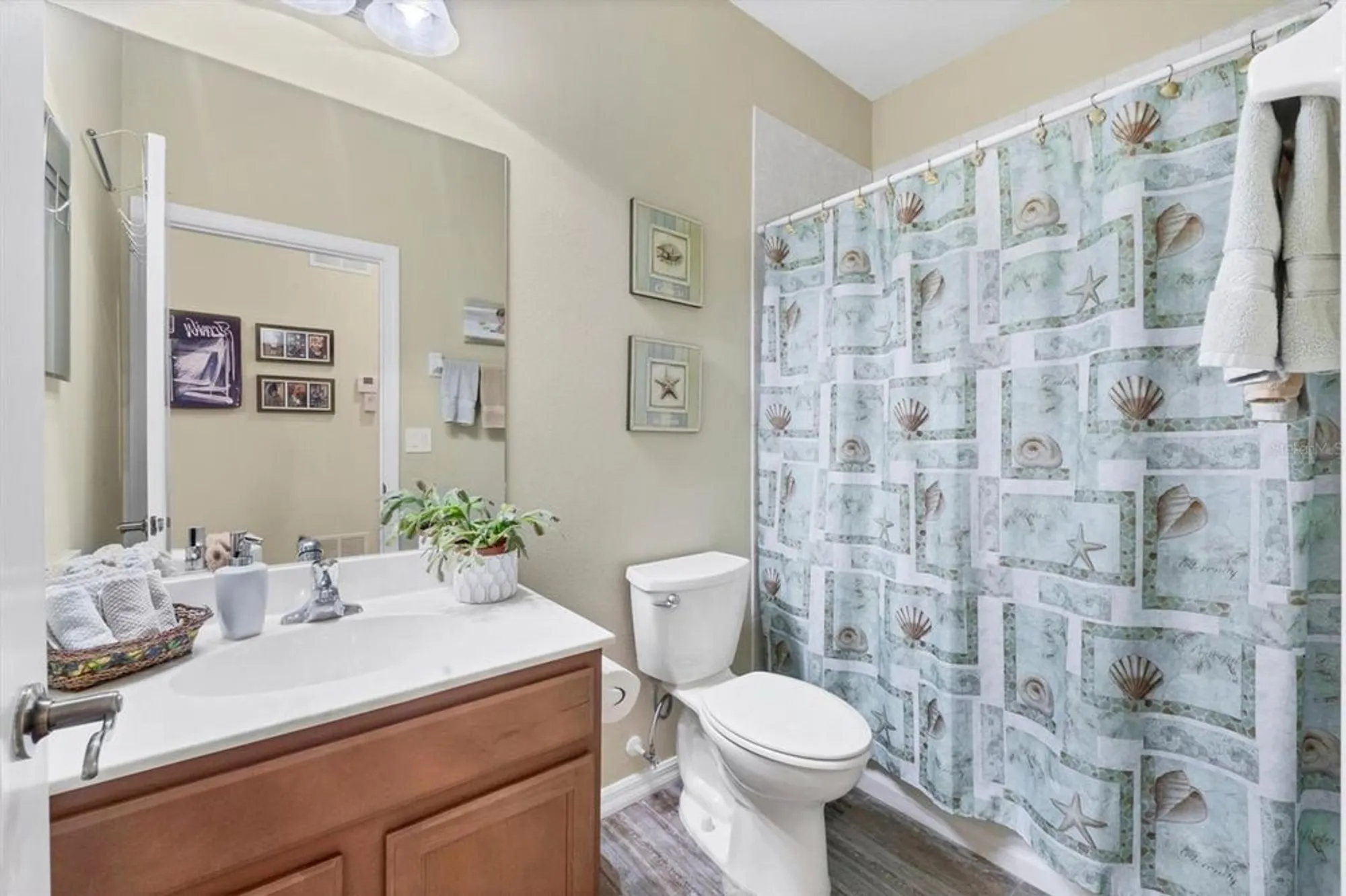 Property Slideshow image 30 of 90 | 1051 creek nine dr, North Port, FL, 34291