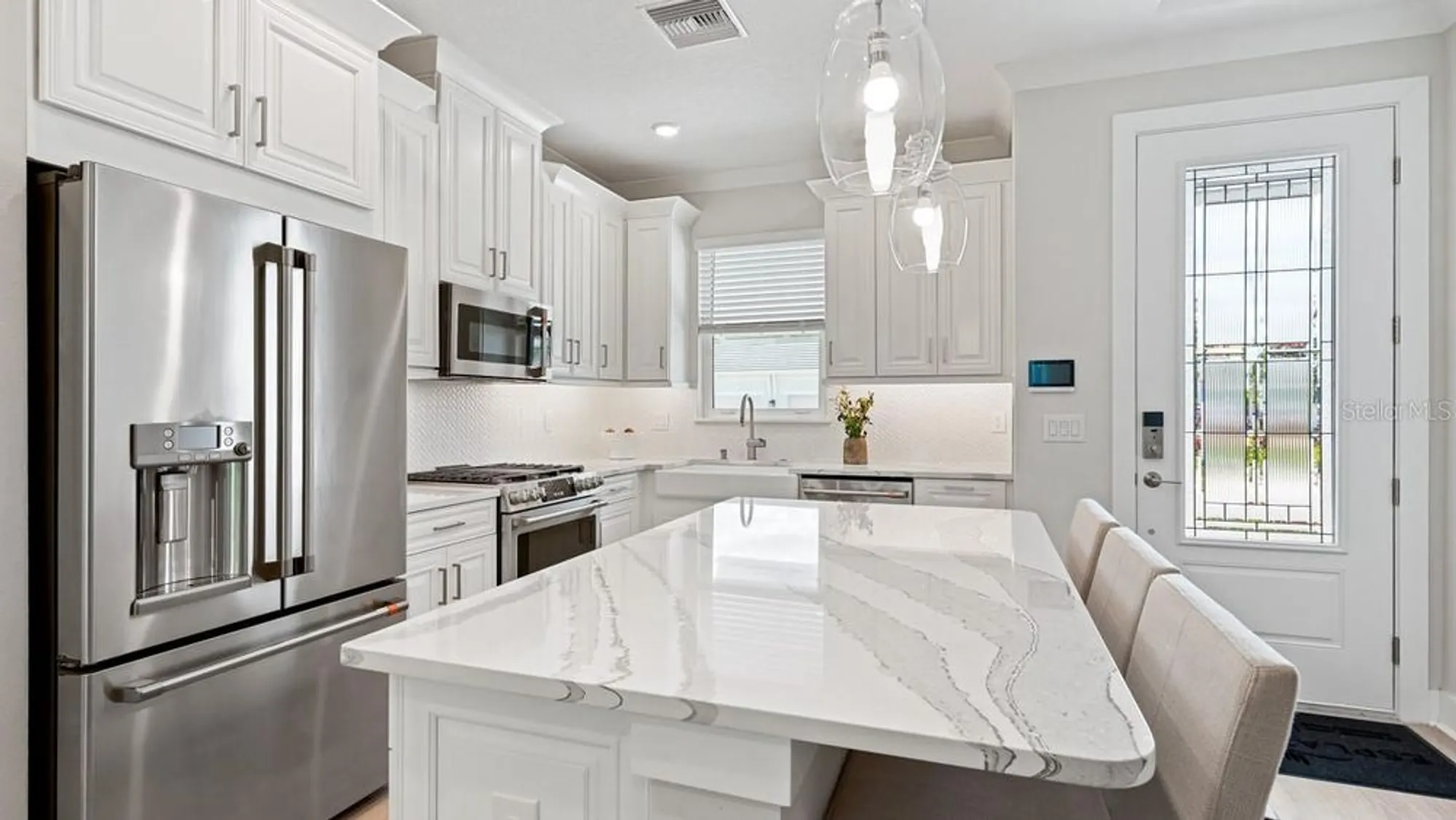 Property Slideshow image 8 of 62 | 4070 santa caterina blvd # 101, Bradenton, FL, 34211