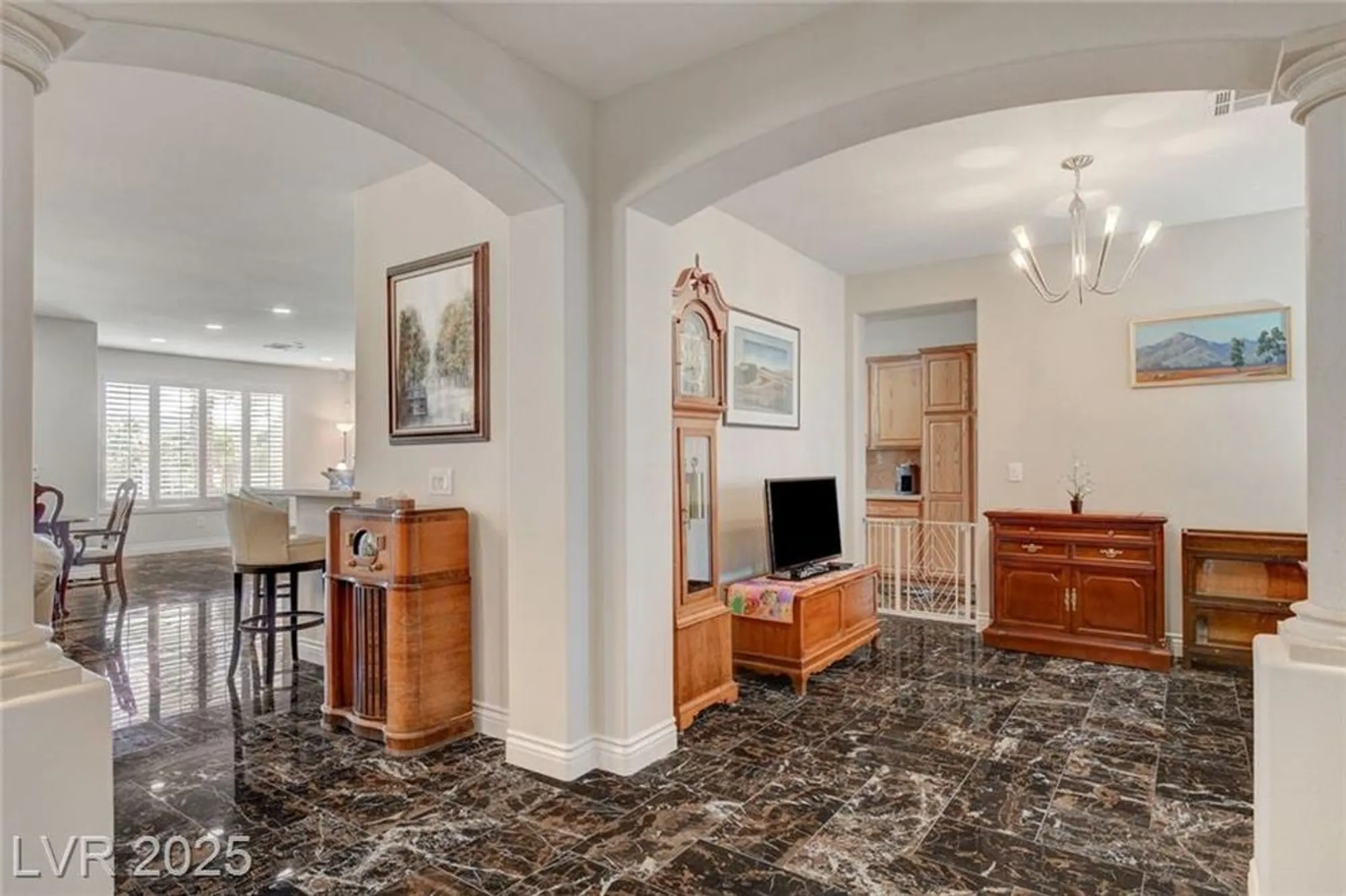 Property Slideshow image 10 of 47 | 10237 andante ct, Las Vegas, NV, 89135