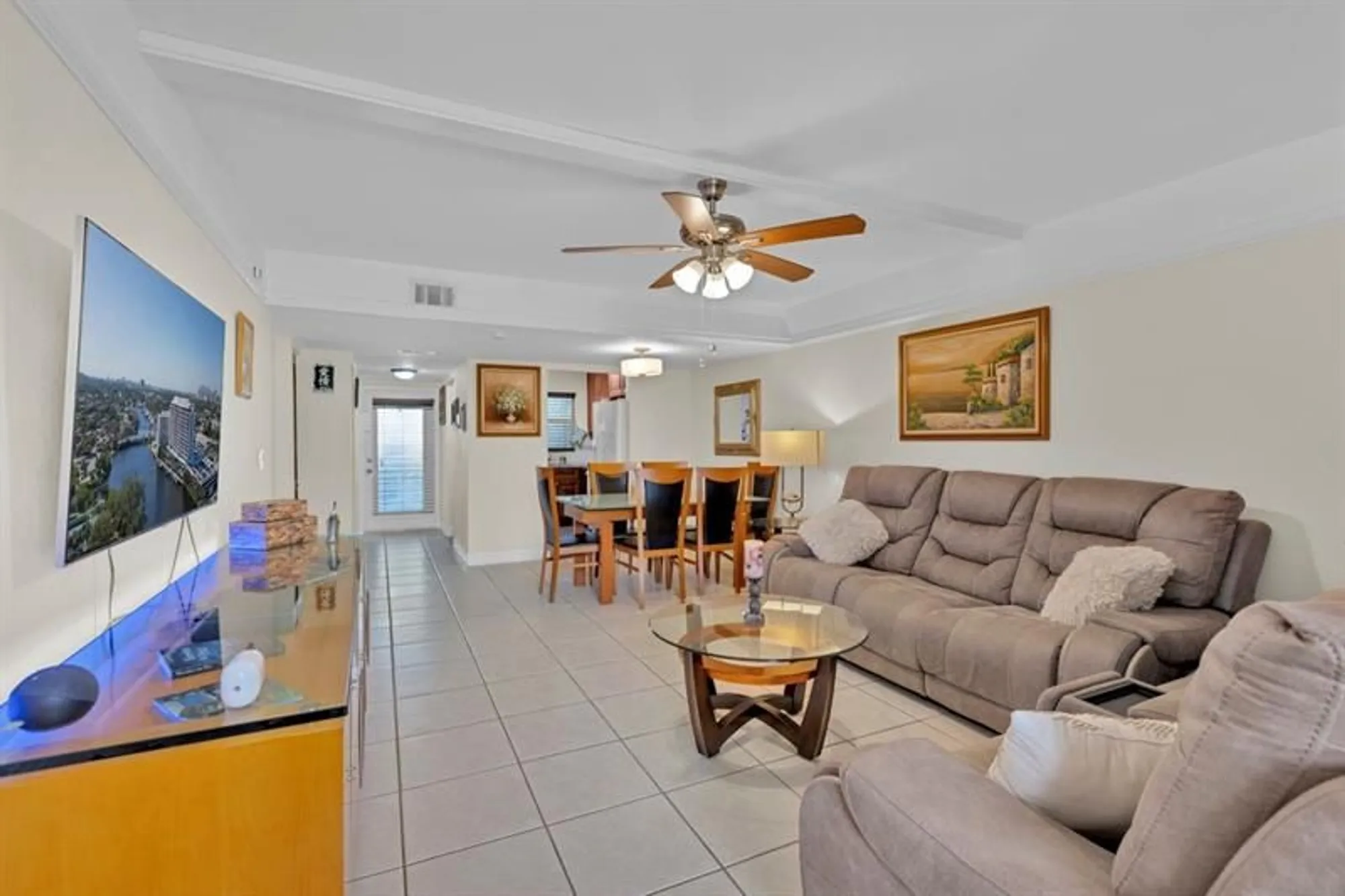 Property Slideshow image 14 of 35 | 6850 royal palm blvd, Margate, FL, 33063