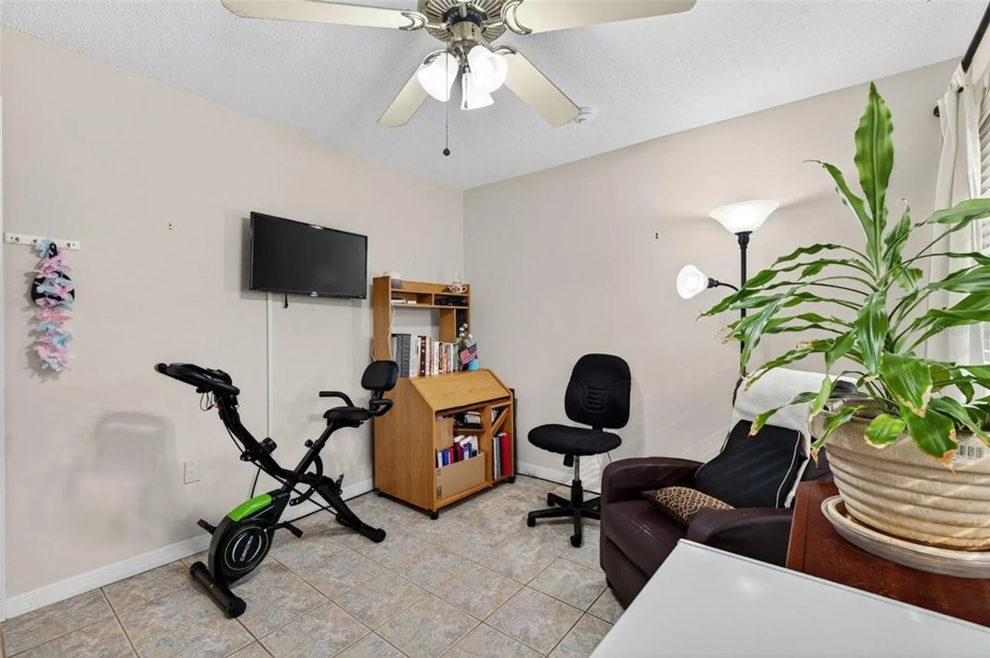 Property Slideshow image 11 of 48 | 6830 lafayette, Pinellas Park, FL, 33781