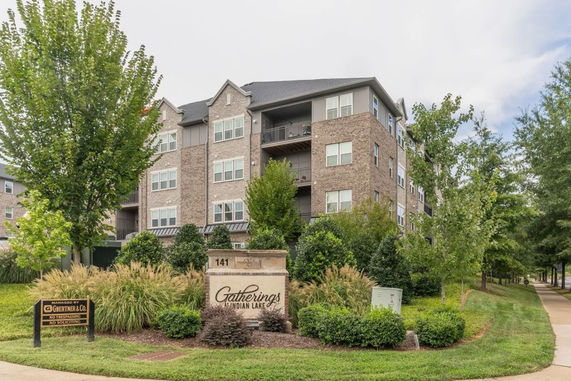 Property Slideshow image 24 of 25 | 141 saundersville rd apt 1308, Hendersonville, TN, 37075