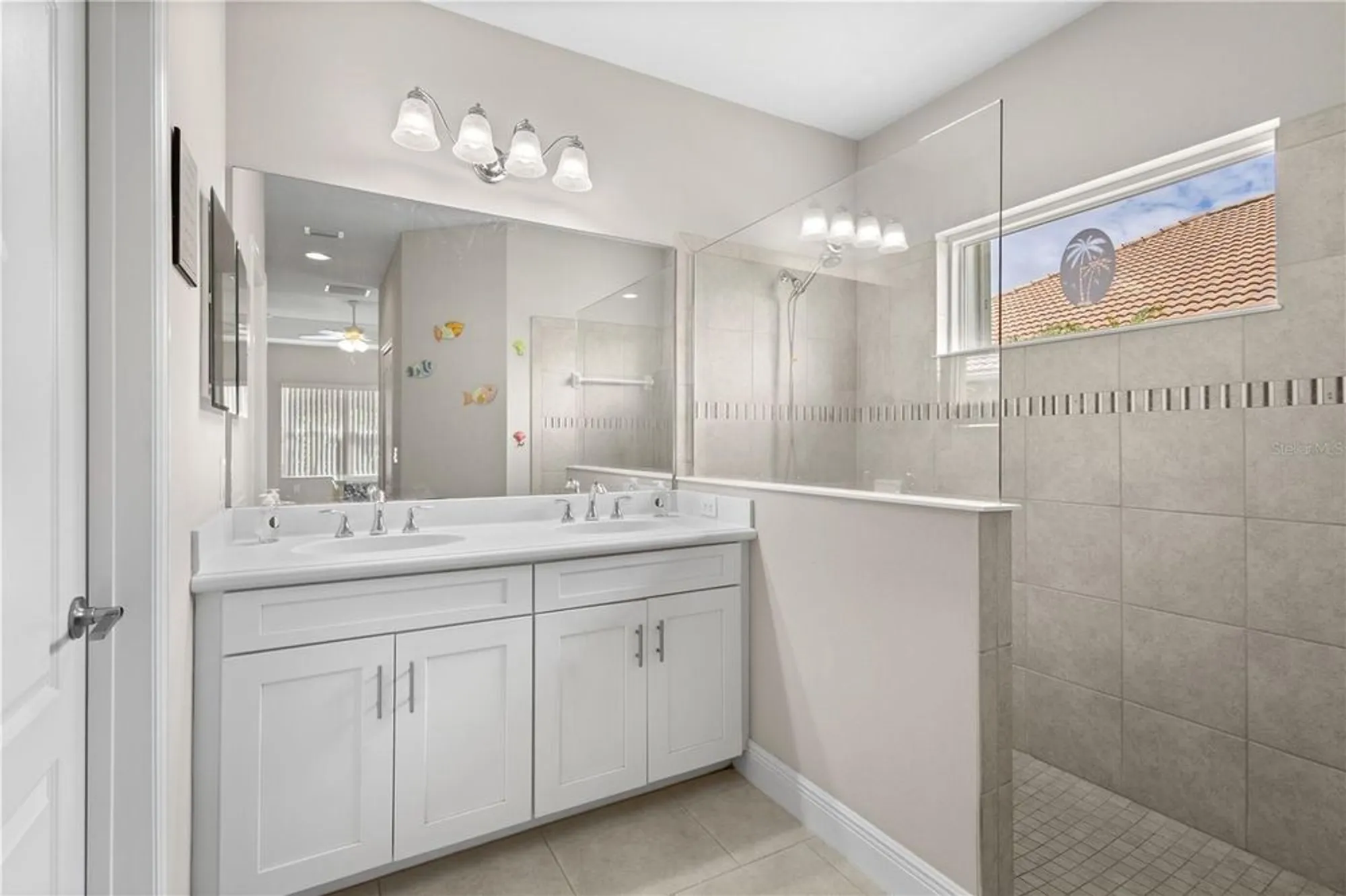 Property Slideshow image 13 of 44 | 12095 stuart dr, Venice, FL, 34293