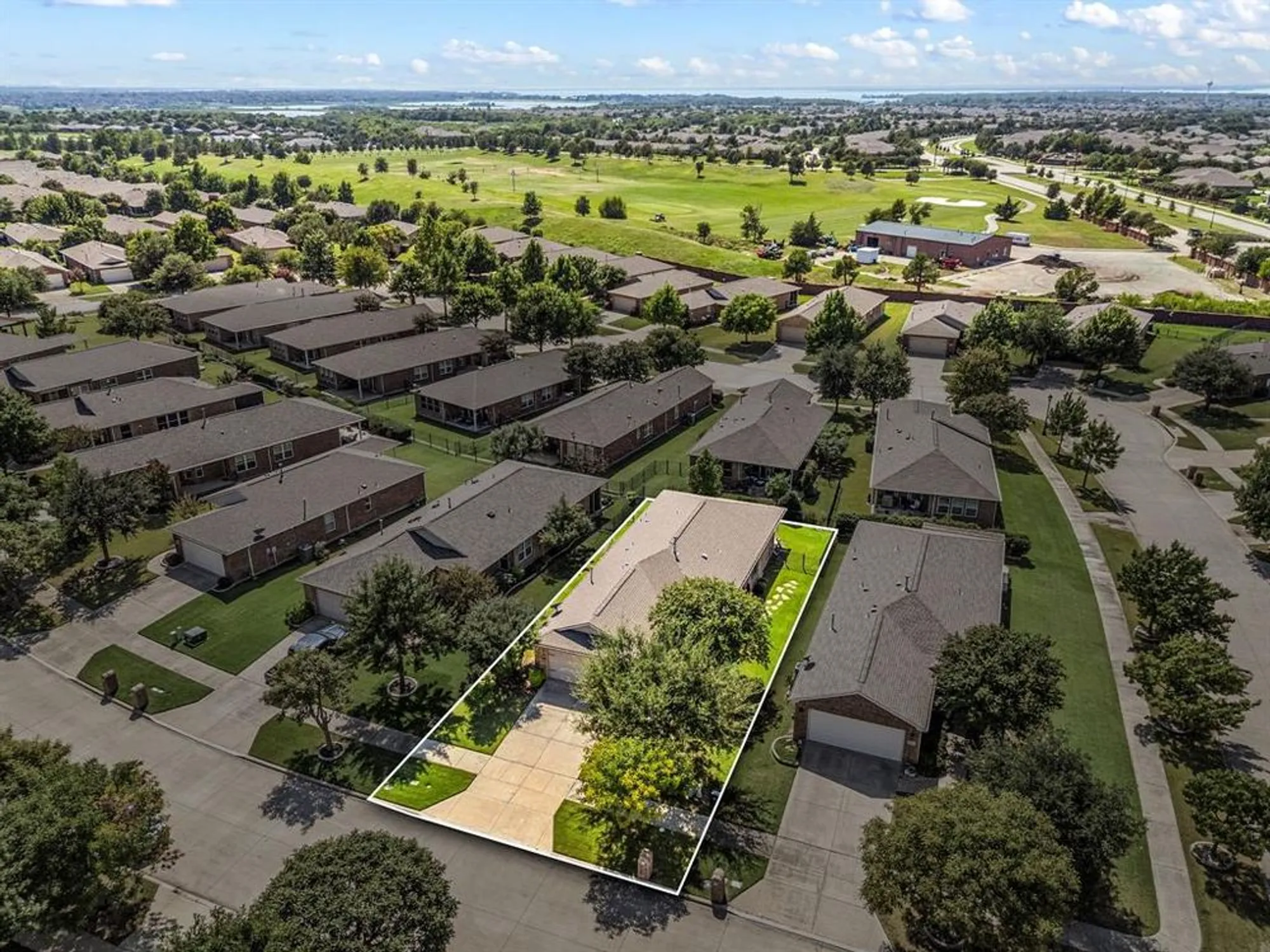 Property Slideshow image 31 of 40 | 7863 whirlwind dr, Frisco, TX, 75036