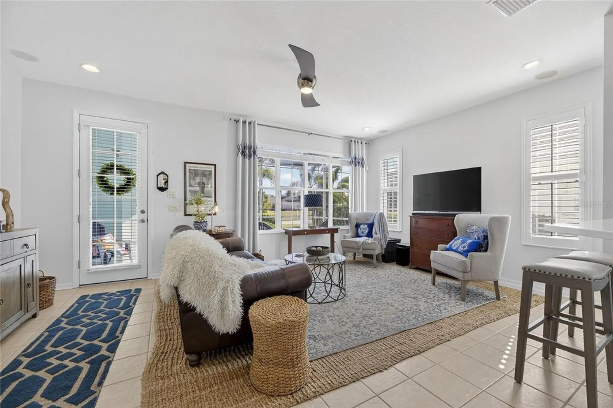 Property Slideshow image 9 of 100 | 5612 golden isles dr, Apollo Beach, FL, 33572