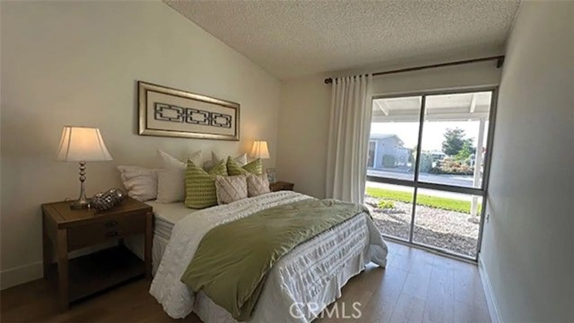 Property Slideshow image 6 of 17 | 13902 thunderbird dr apt 8j, Seal Beach, CA, 90740