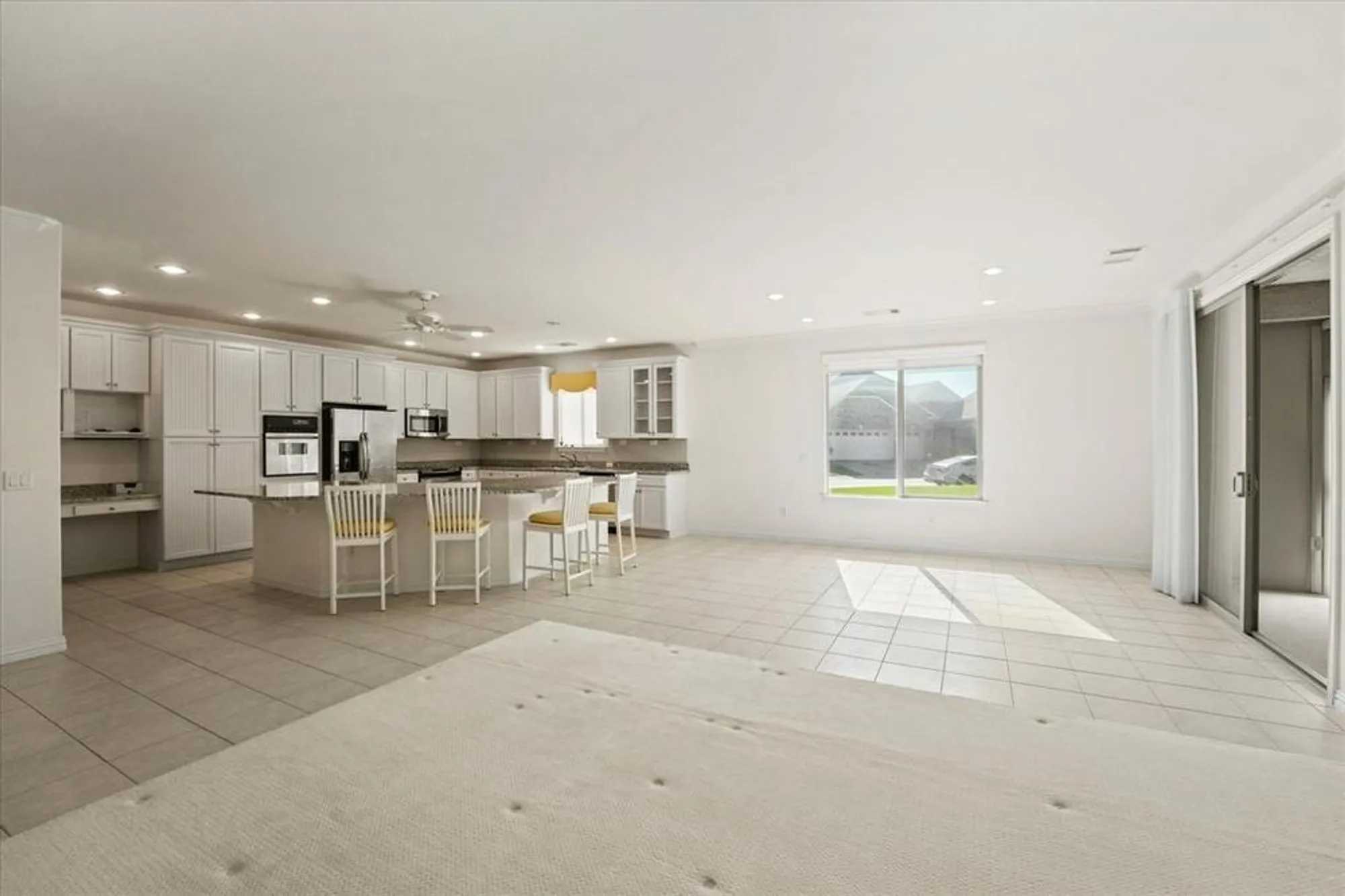 Property Slideshow image 8 of 40 | 8800 freeport dr, Denton, TX, 76207