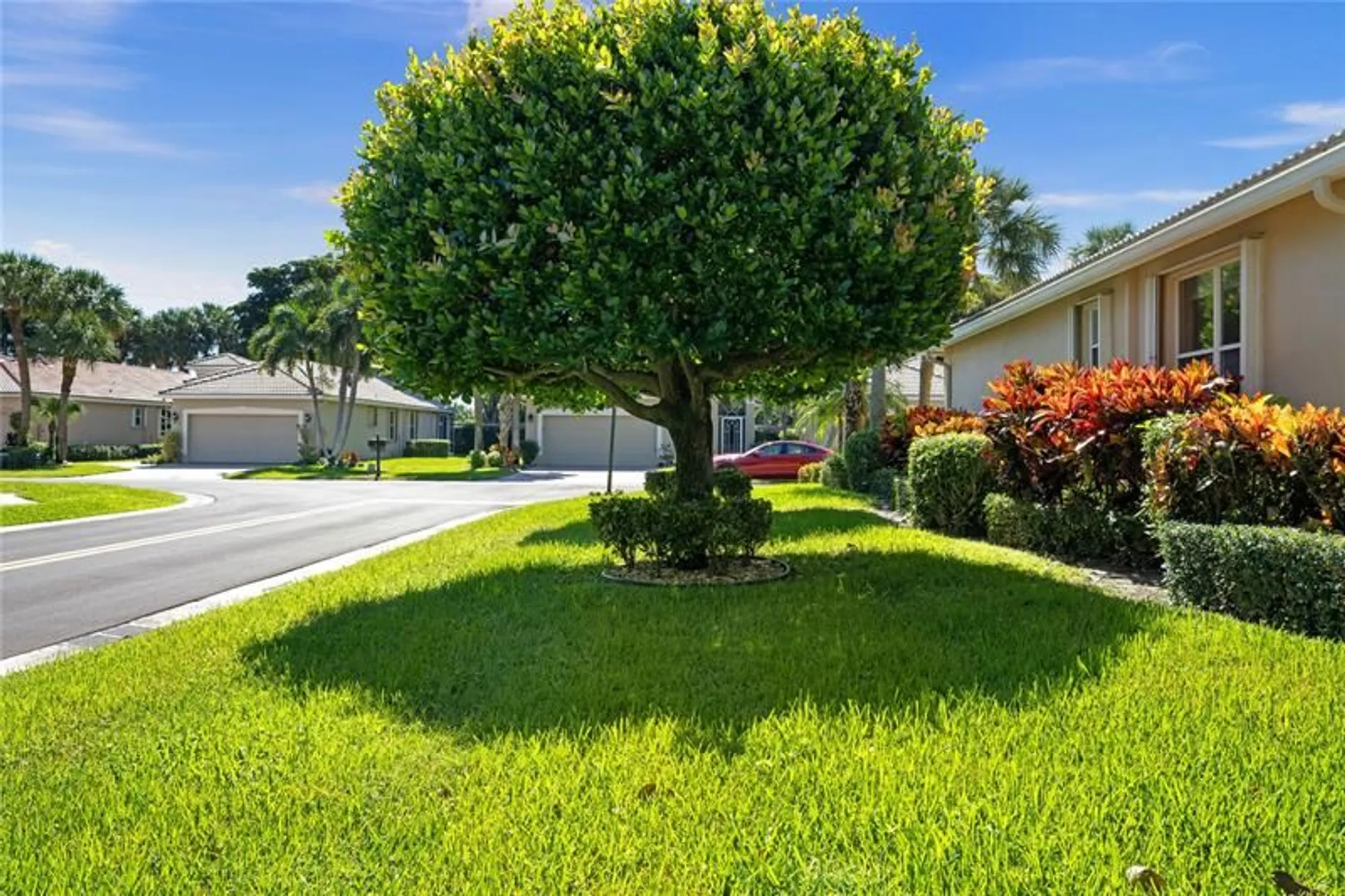 Property Slideshow image 31 of 50 | 6723 via roma, Delray Beach, FL, 33446