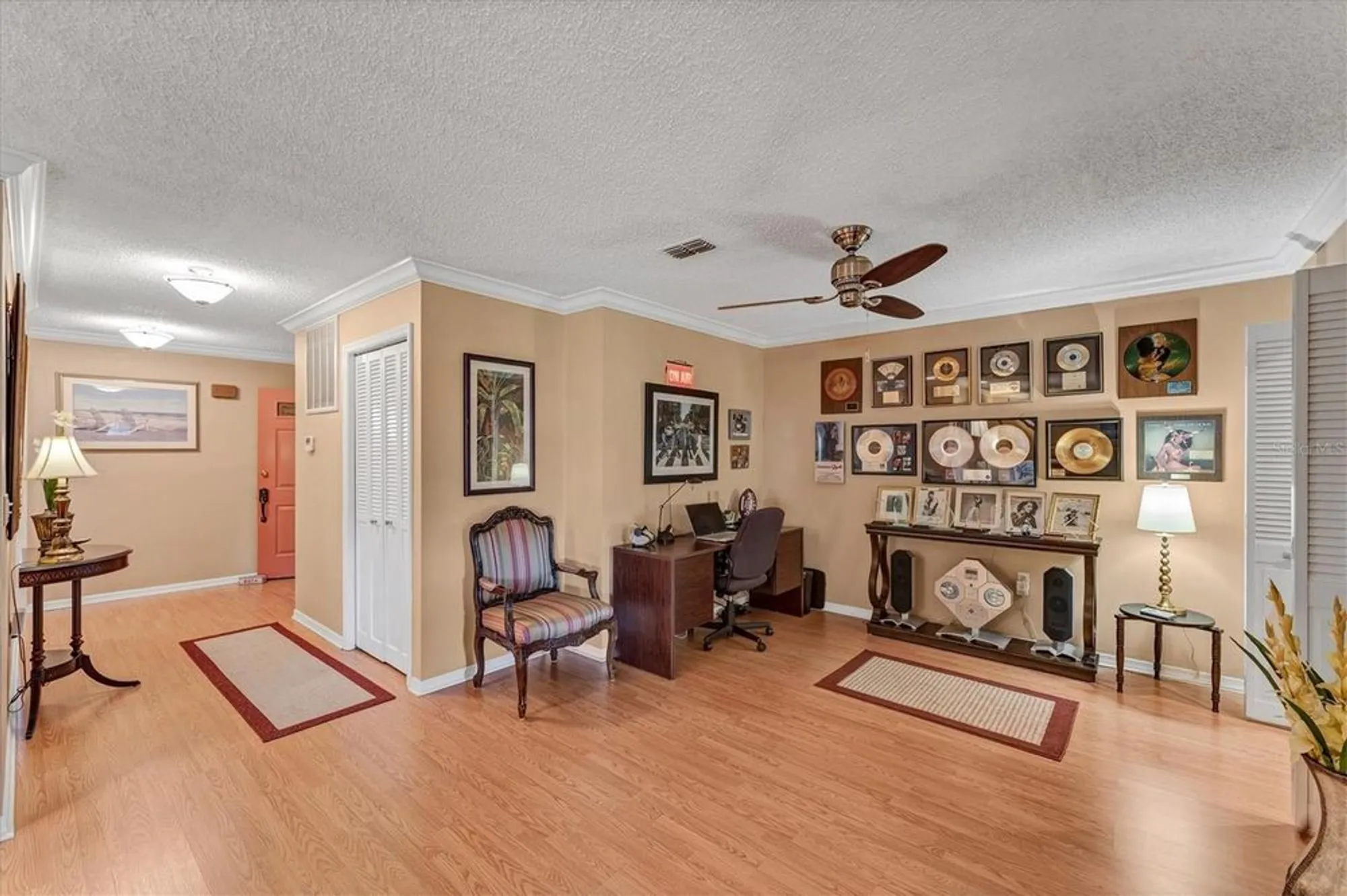 Property Slideshow image 11 of 40 | 8140 terrace garden dr n unit 103, Saint Petersburg, FL, 33709
