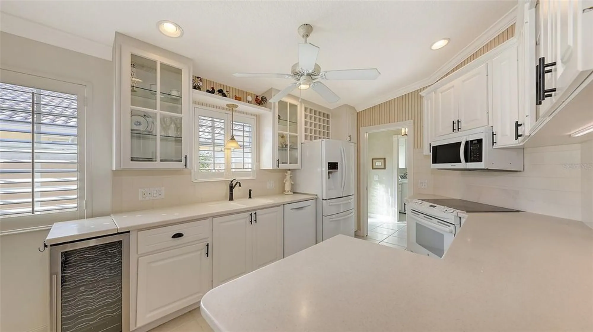 Property Slideshow image 14 of 93 | 7575 quinto dr, Sarasota, FL, 34238