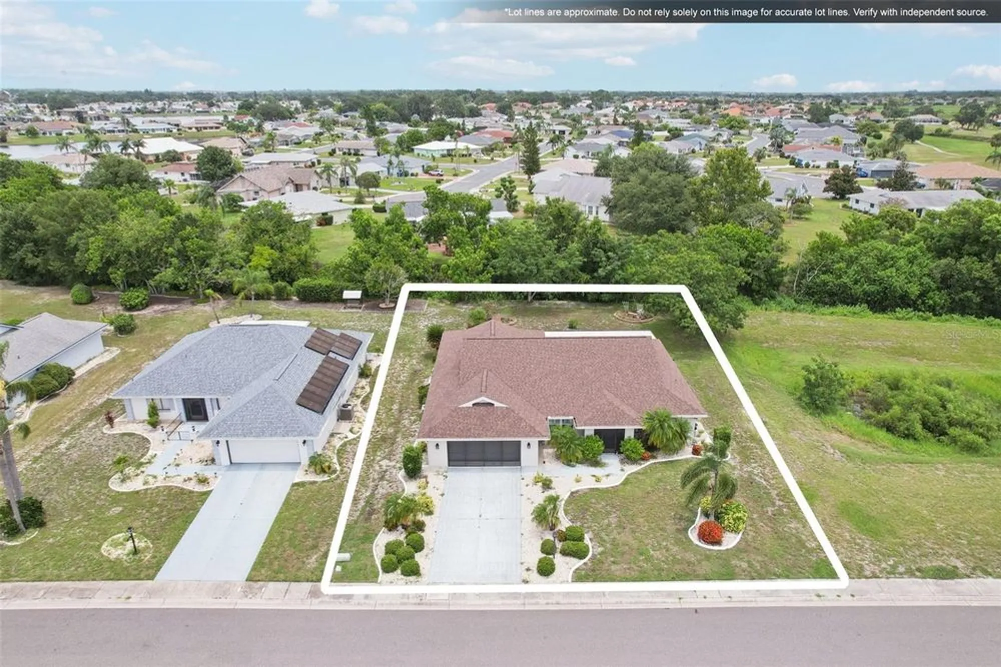 Property Slideshow image 35 of 72 | 1812 new bedford dr, Sun City Center, FL, 33573