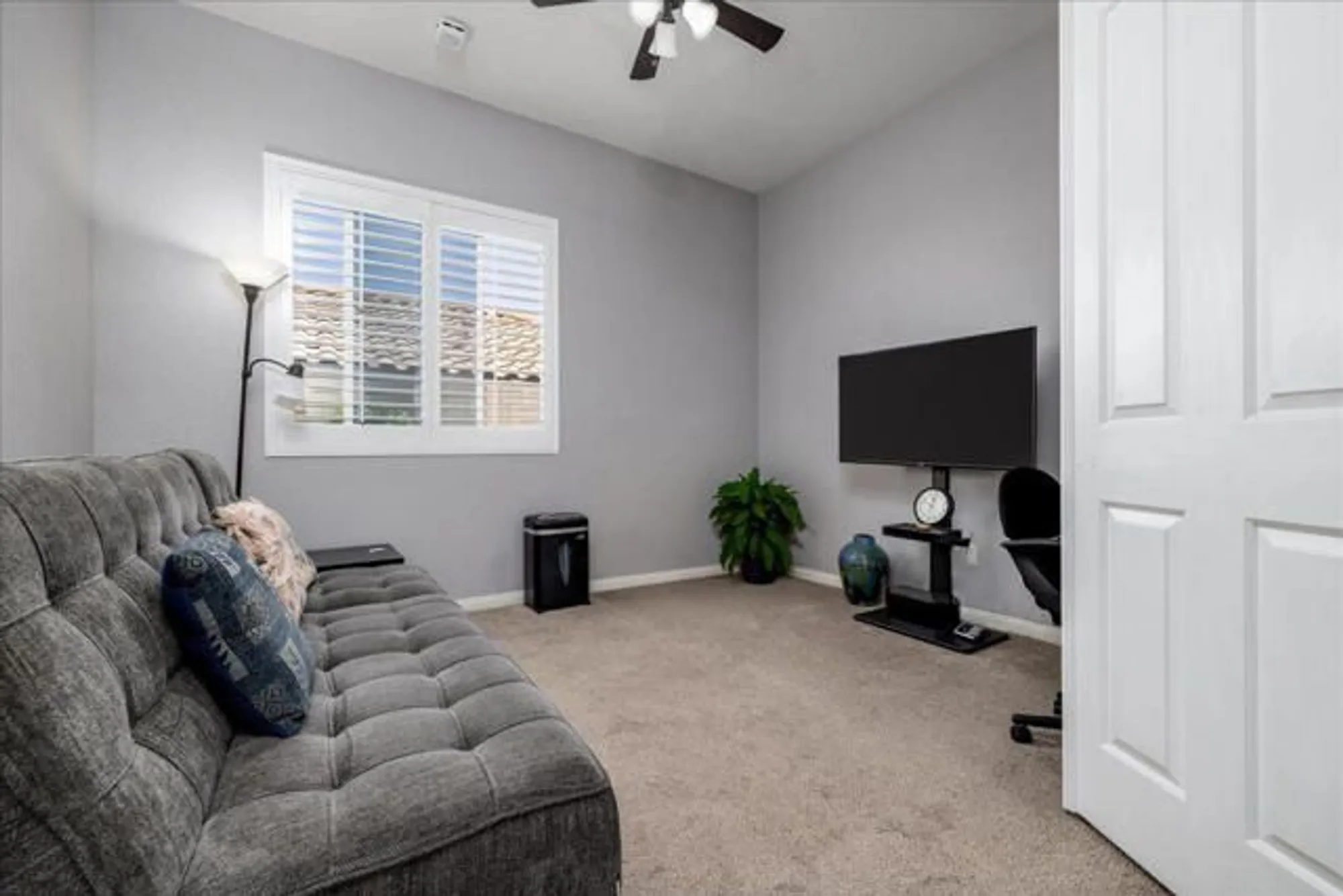 Property Slideshow image 27 of 40 | 2165 birdie dr, Banning, CA, 92220