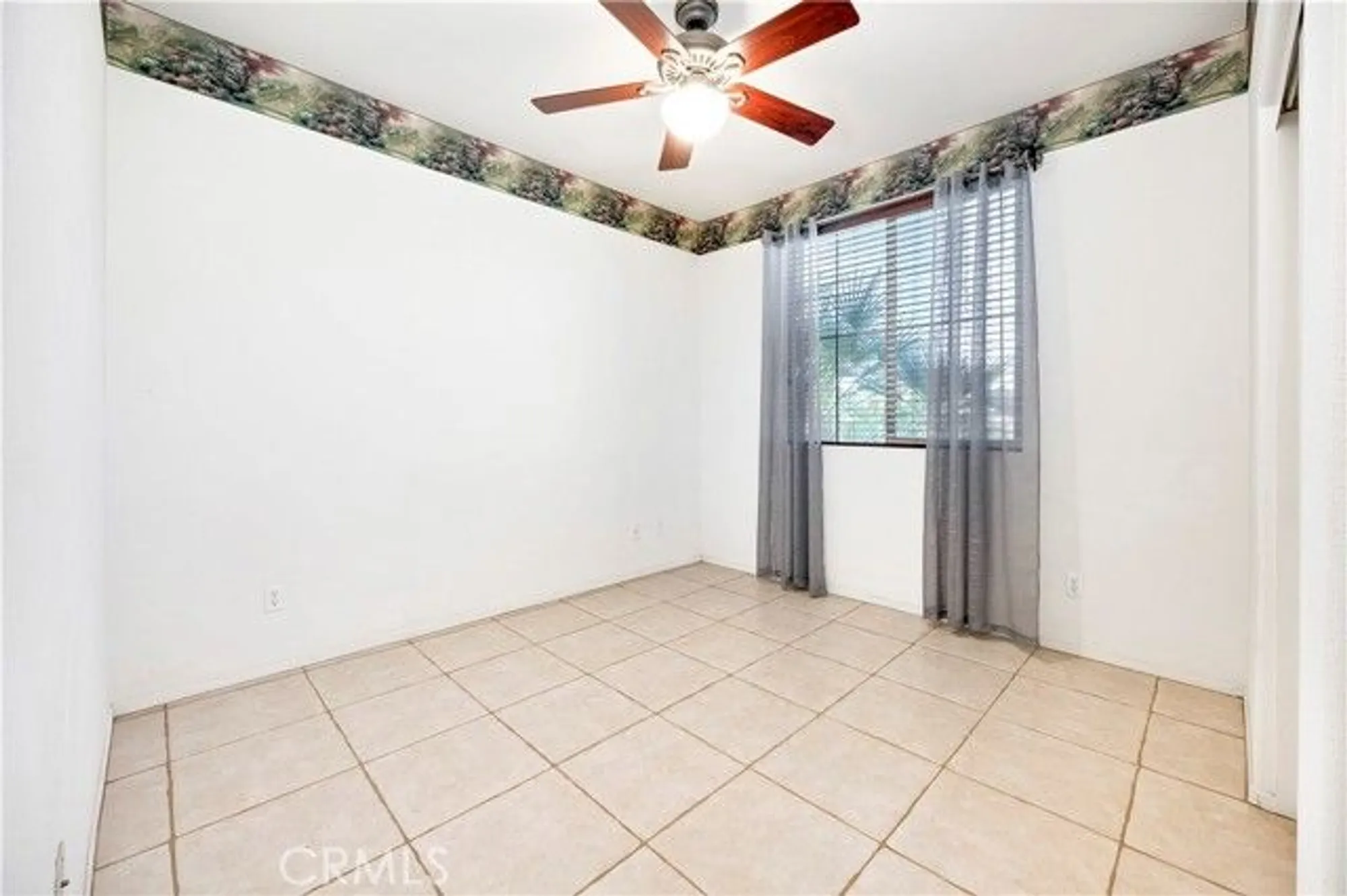 Property Slideshow image 10 of 49 | 14716 grandview dr, Moreno Valley, CA, 92555
