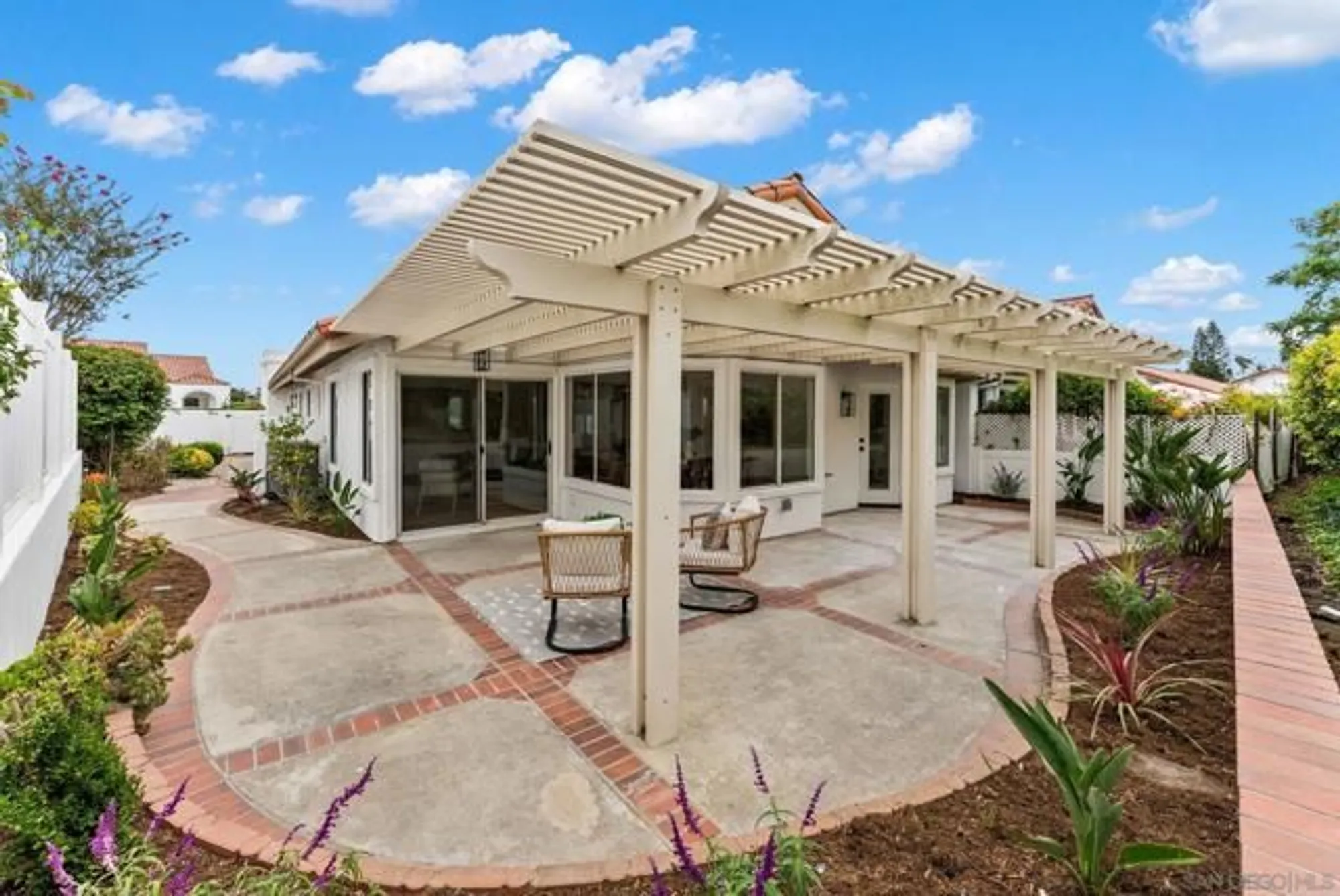 Property Slideshow image 21 of 24 | 4695 adra way, Oceanside, CA, 92056