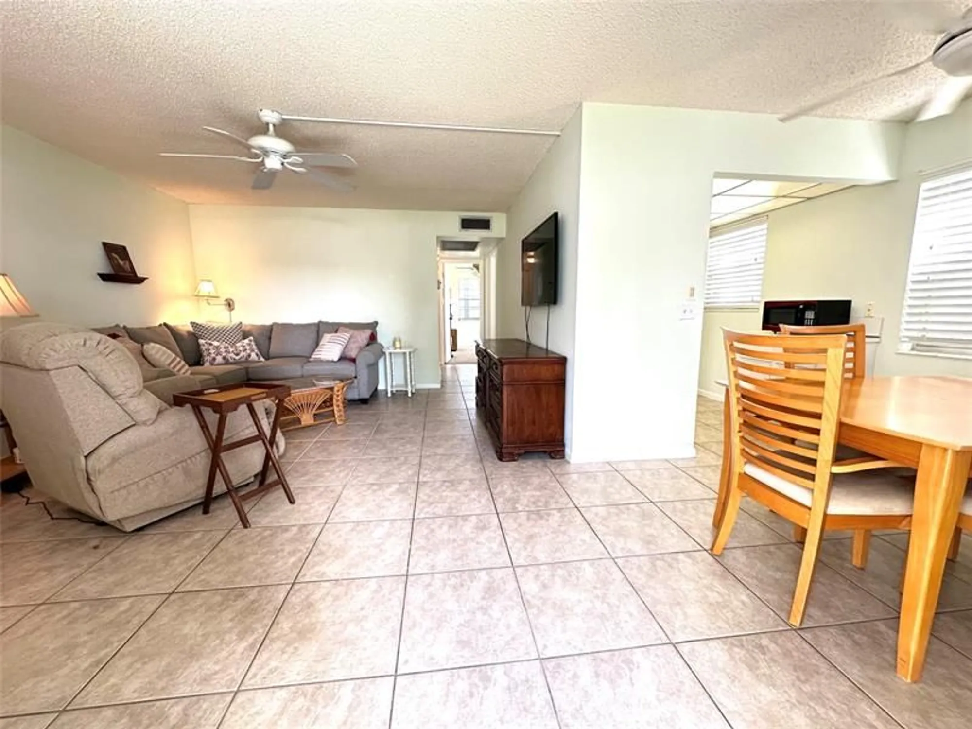 Property Slideshow image 5 of 61 | 289 markham n # 289, Deerfield Beach, FL, 33442