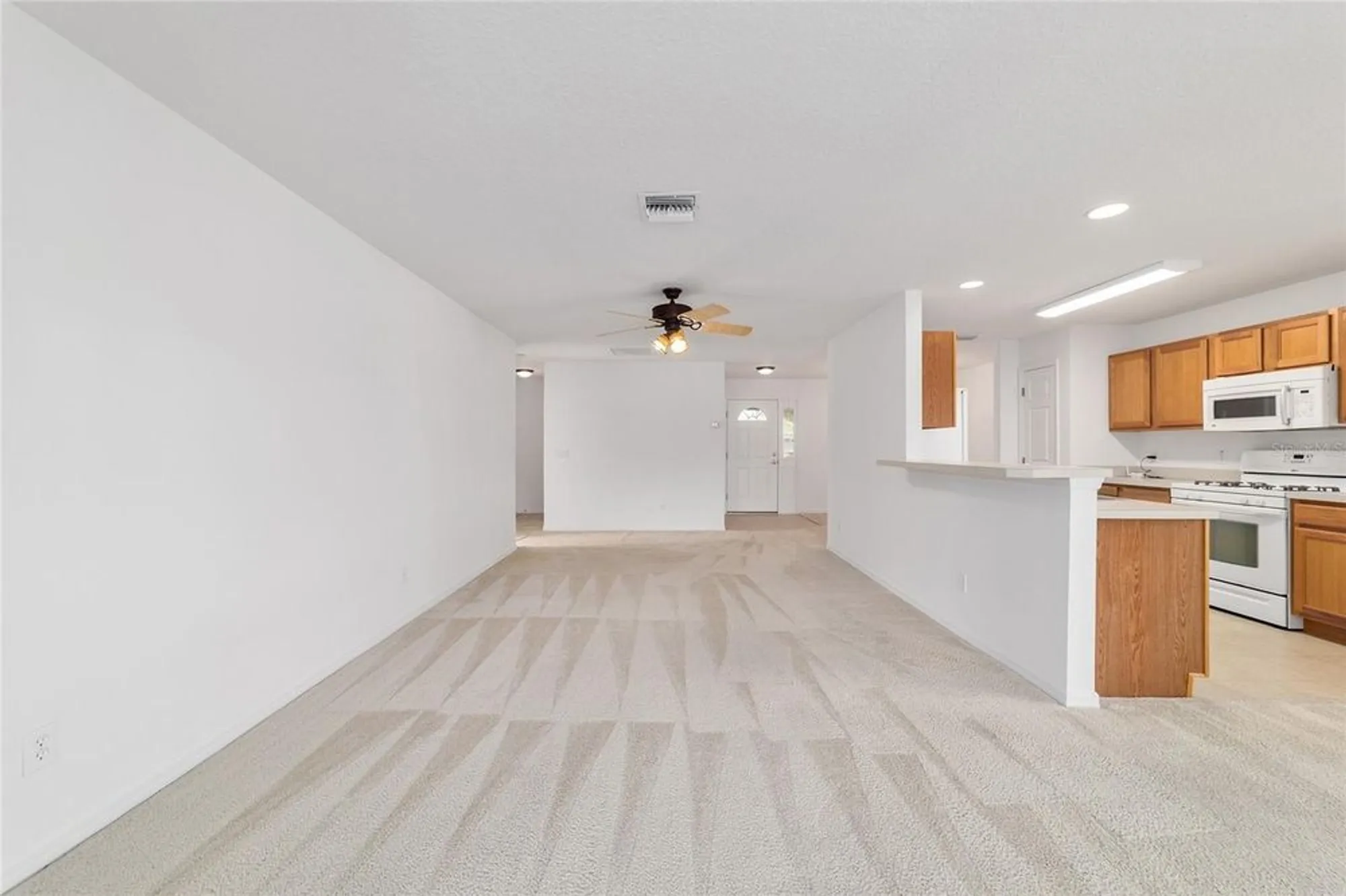 Property Slideshow image 12 of 55 | 9150 sw 102nd cir, Ocala, FL, 34481