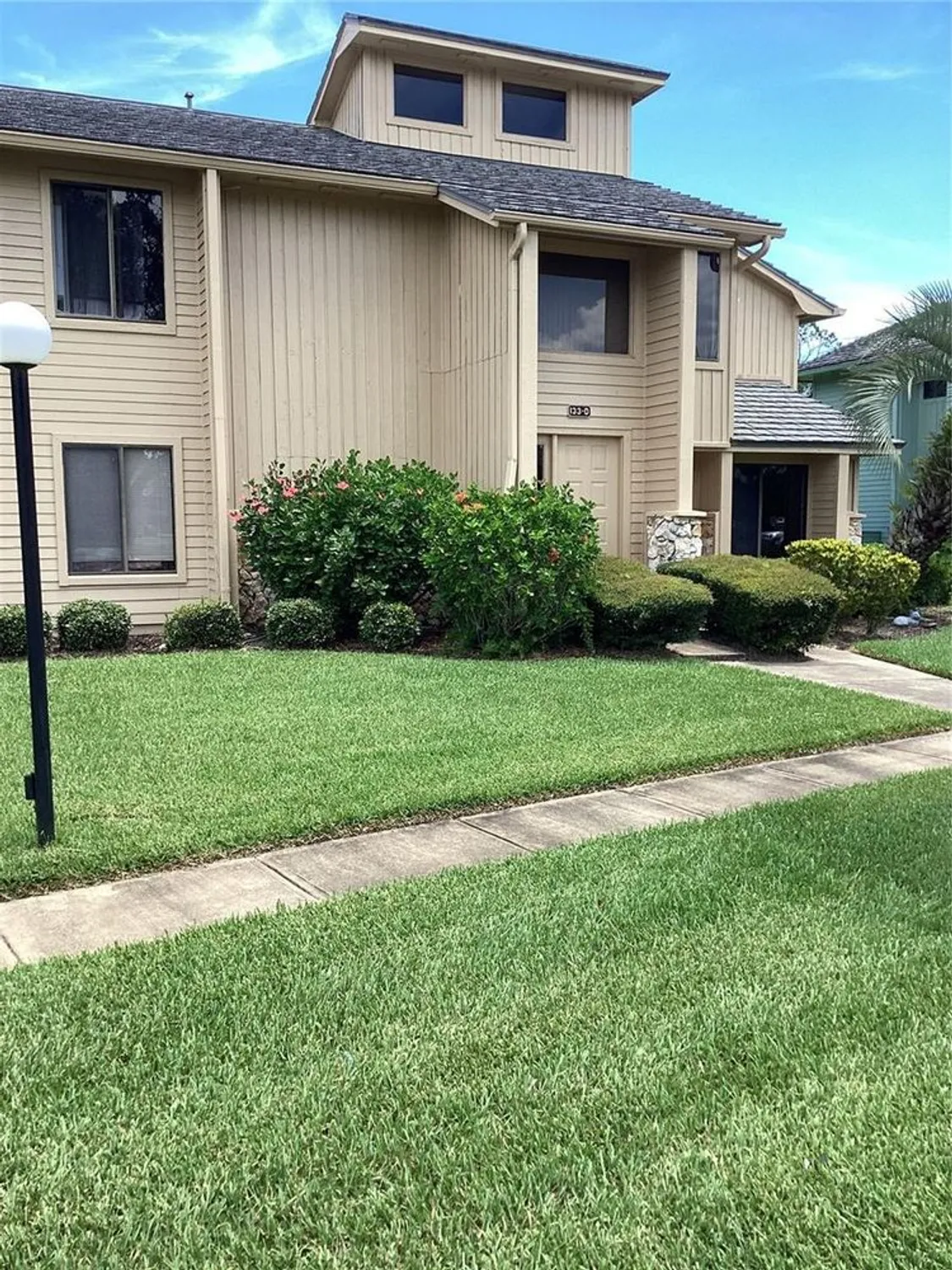 Property Slideshow image 28 of 37 | 133 blue heron dr d, Daytona Beach, FL, 32119