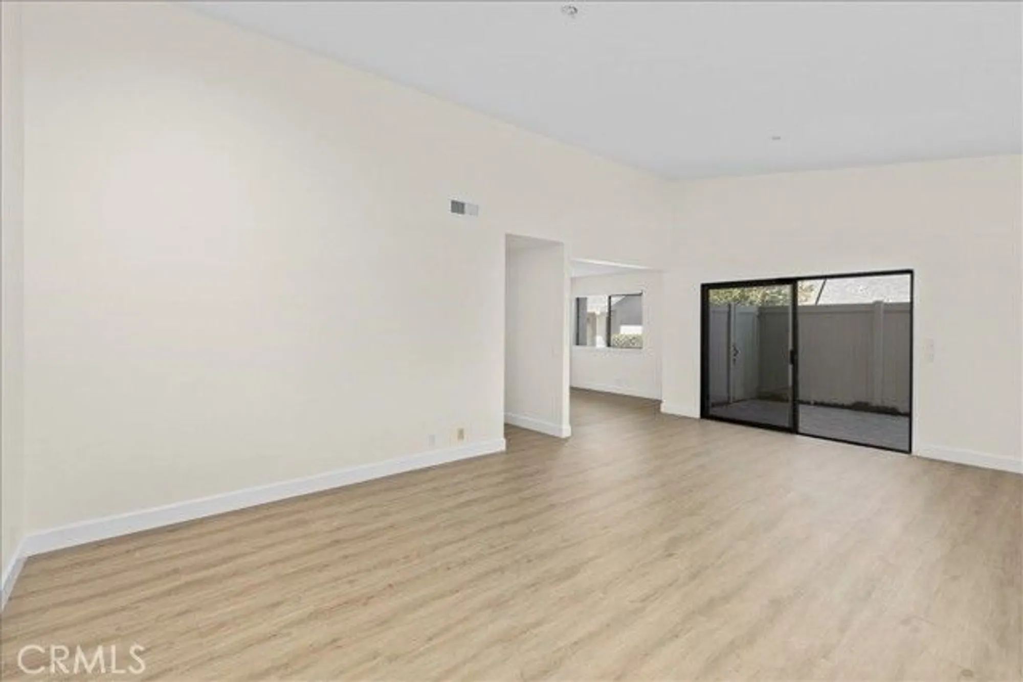 Property Slideshow image 18 of 34 | 8646 butte cir unit 607e, Huntington Beach, CA, 92646