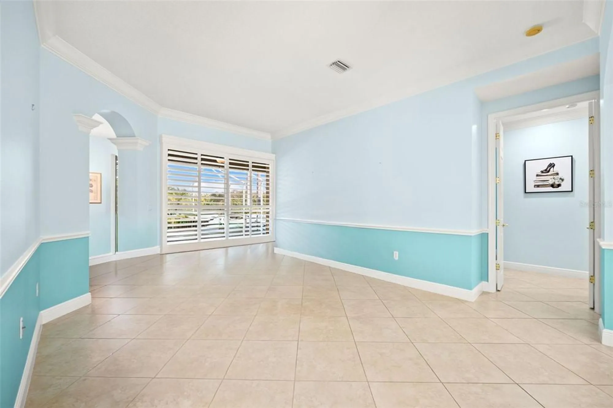Property Slideshow image 8 of 52 | 6882 tailfeather way, Bradenton, FL, 34203
