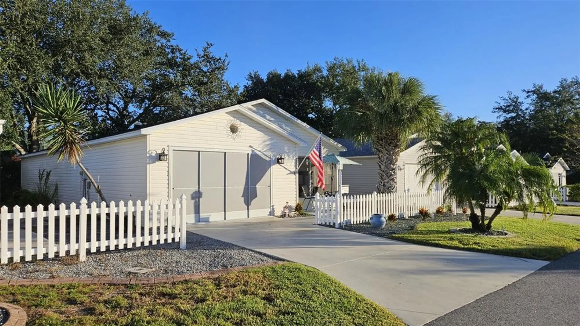 Property Slideshow image 25 of 26 | 2107 escobar ave, The Villages, FL, 32159