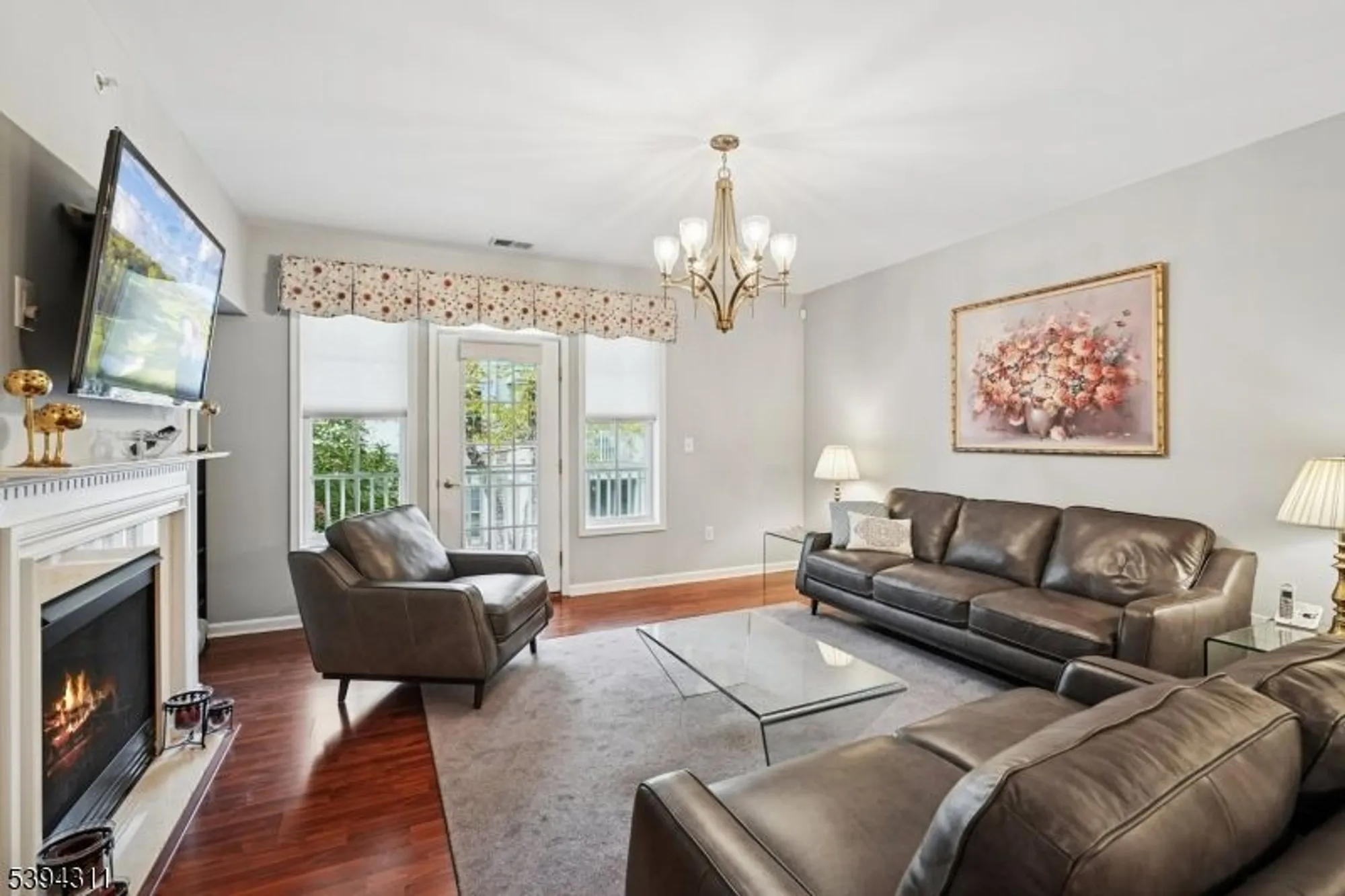 Property Slideshow image 6 of 38 | 806 holly ln, Cedar Grove, NJ, 07009