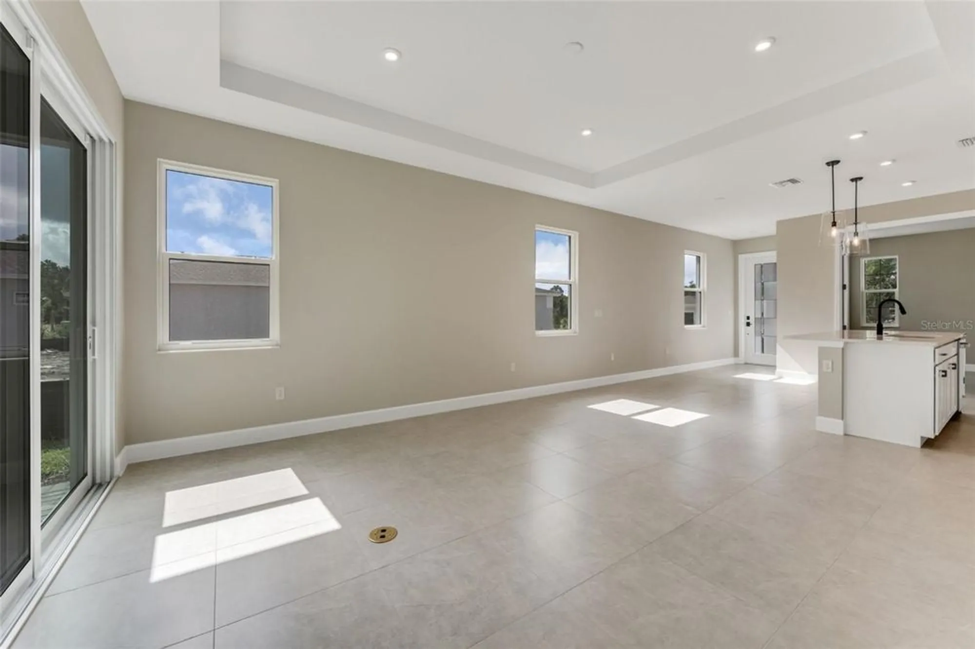 Property Slideshow image 8 of 22 | 1276 jackson hole ct, Deland, FL, 32724