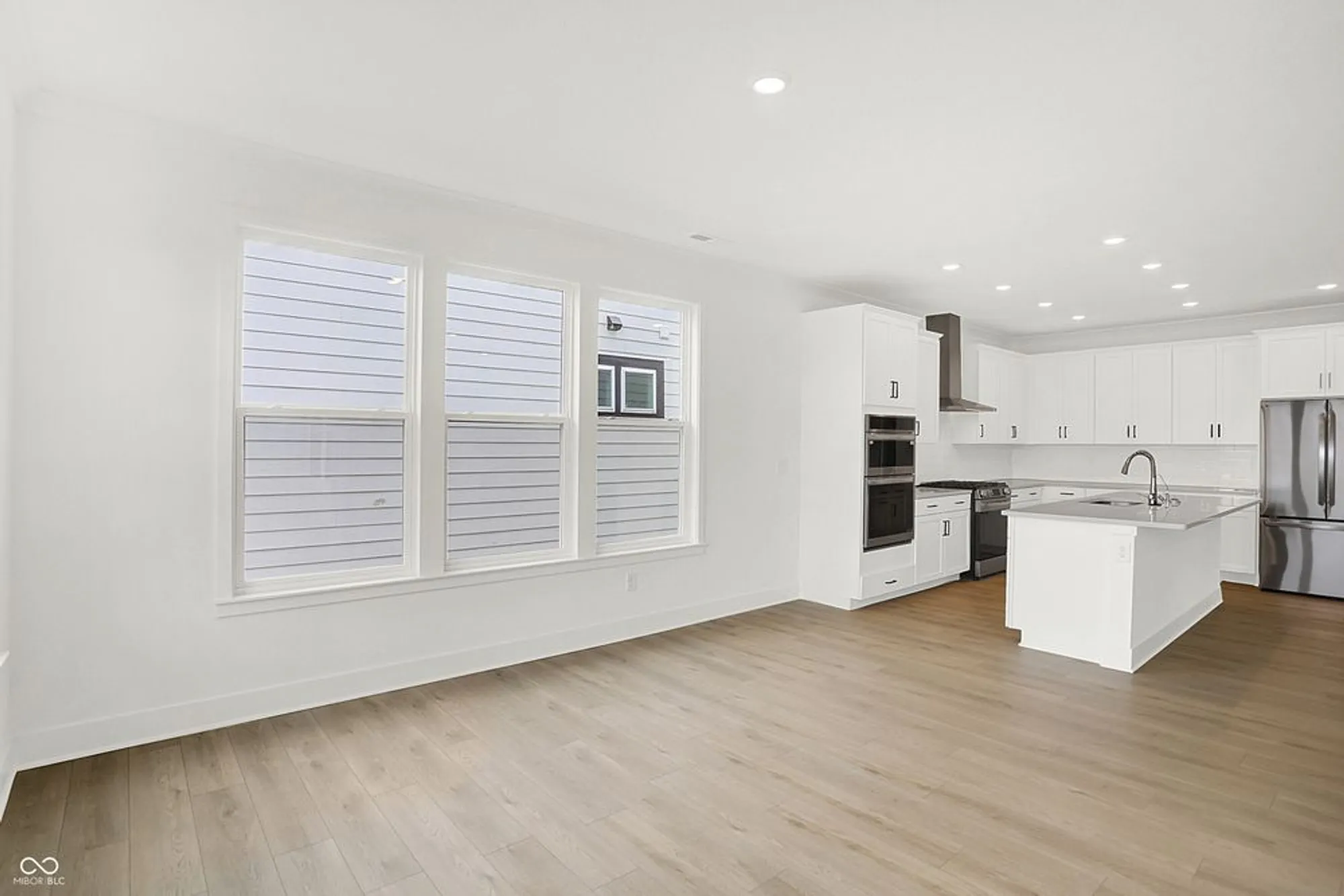 Property Slideshow image 22 of 46 | 5062 foxley park ln, Avon, IN, 46123