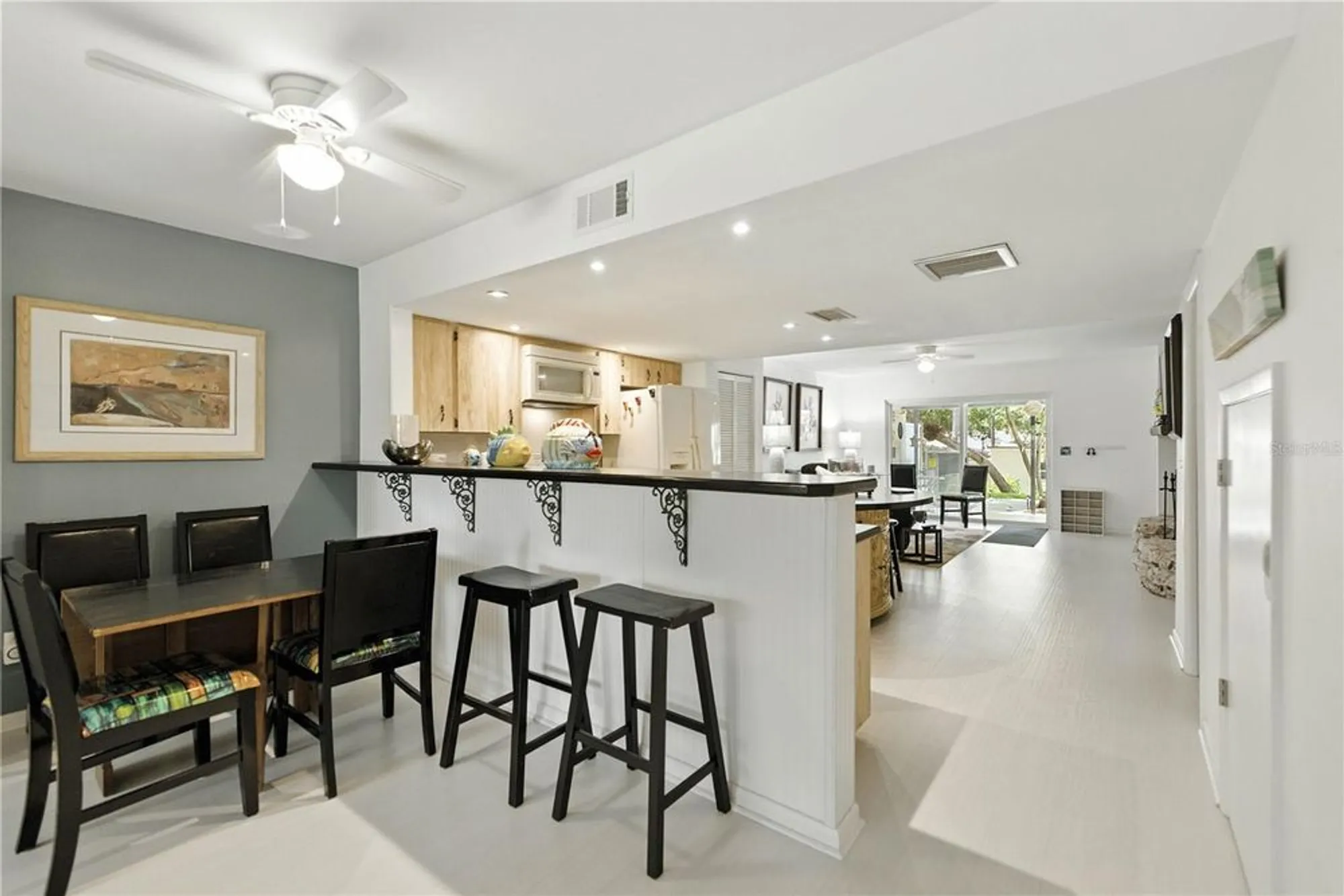 Property Slideshow image 8 of 29 | 9951 sw 88th court rd b, Ocala, FL, 34481