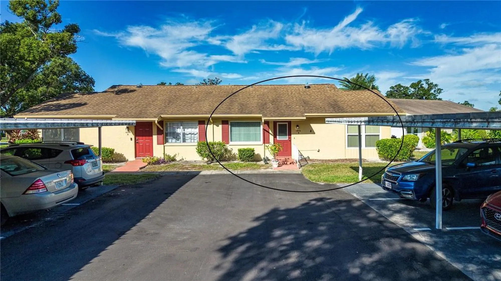 Property Slideshow image 7 of 49 | 1804 foxhunt dr b, Sun City Center, FL, 33573