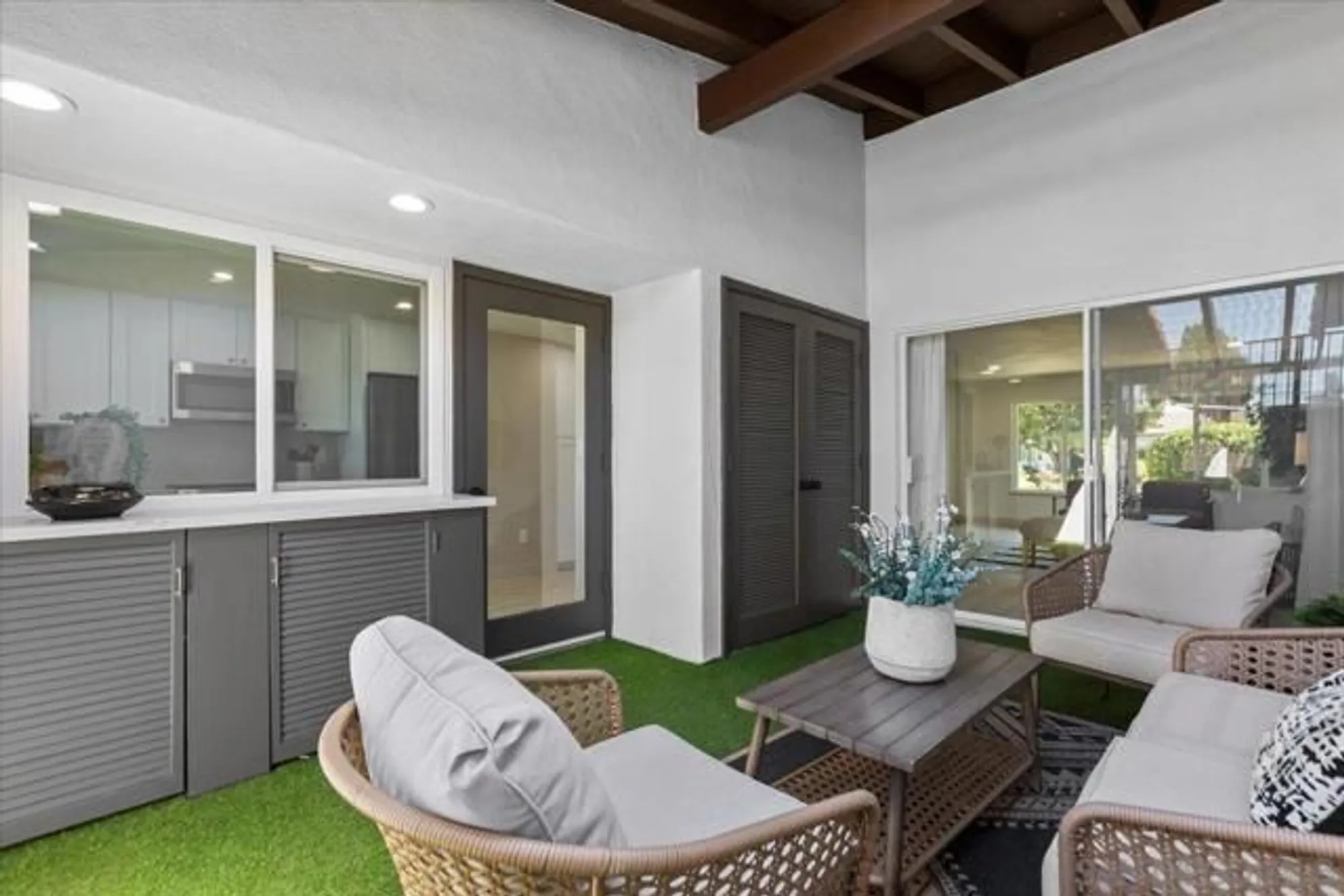 Property Slideshow image 4 of 51 | 16566 caminito vecinos 31, San Diego, CA, 92128