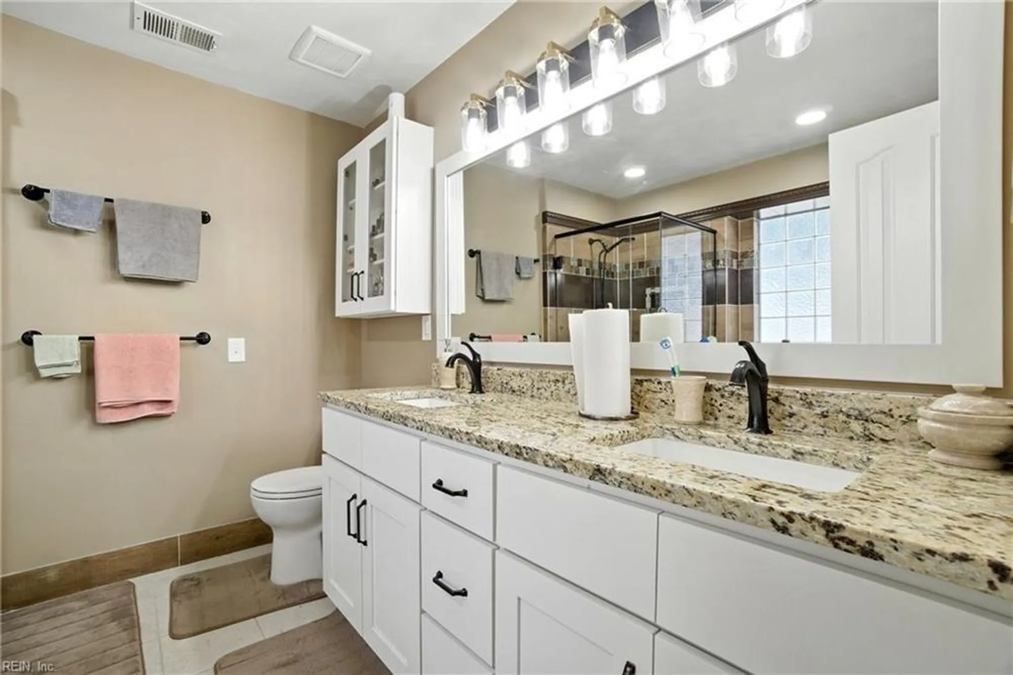 Property Slideshow image 26 of 46 | 809 mason ct, Chesapeake, VA, 23320