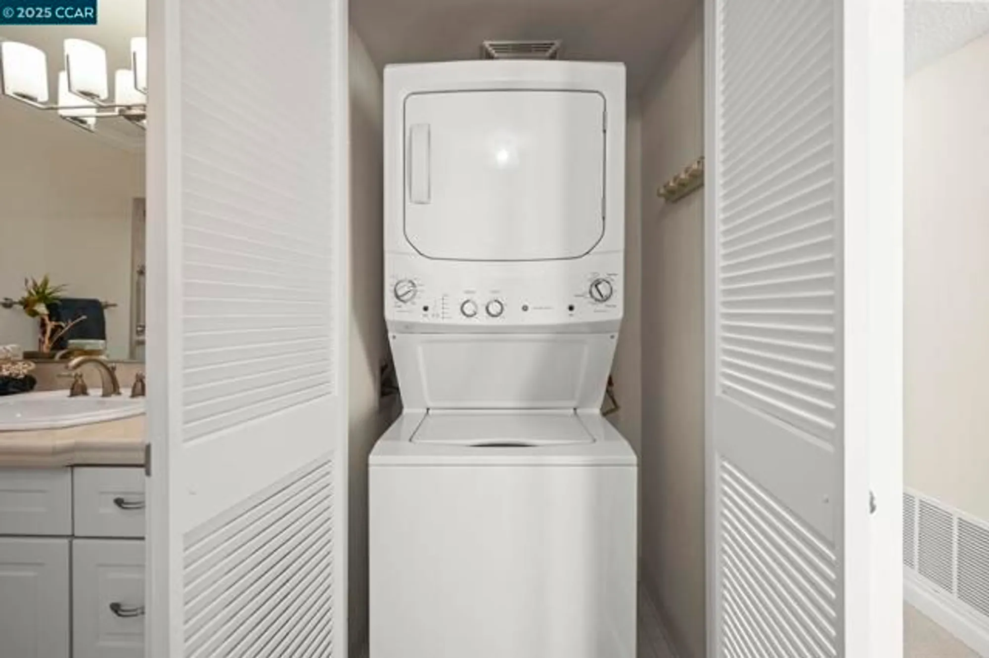 Property Slideshow image 14 of 36 | 2016 golden rain rd 3, Walnut Creek, CA, 94595