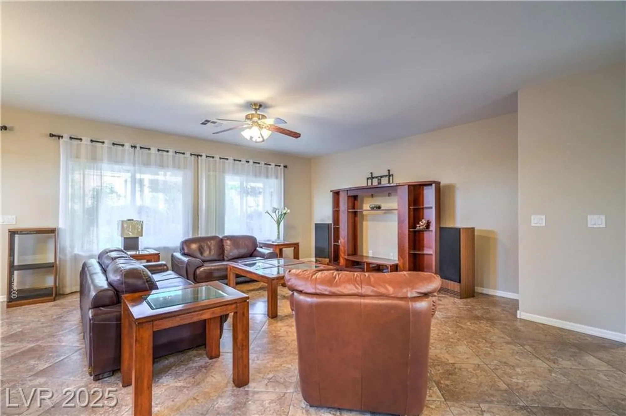 Property Slideshow image 4 of 52 | 2148 shadow canyon dr, Henderson, NV, 89044