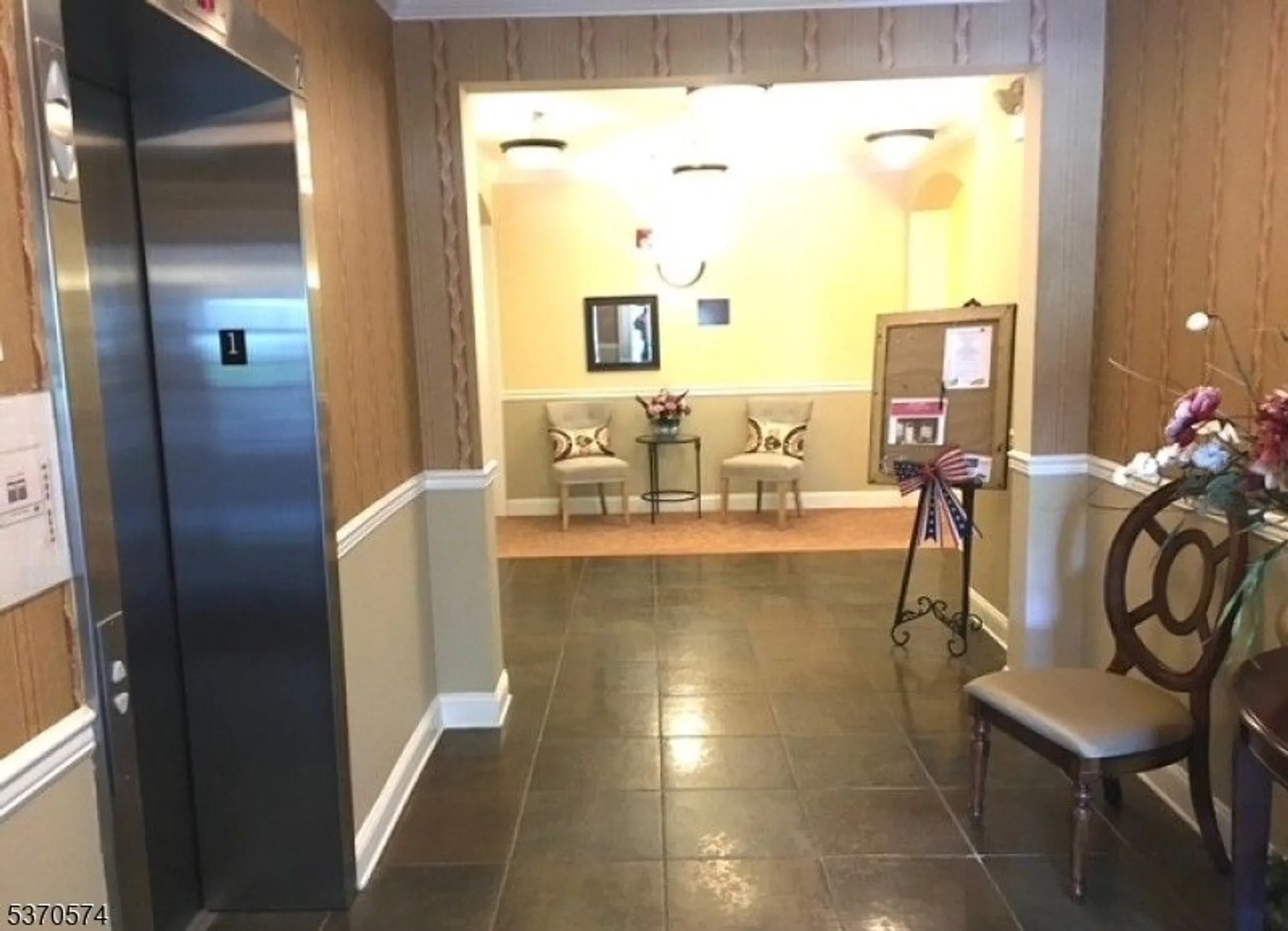 Property Slideshow image 21 of 28 | 38 ridgeview ln, Mount Arlington, NJ, 07856