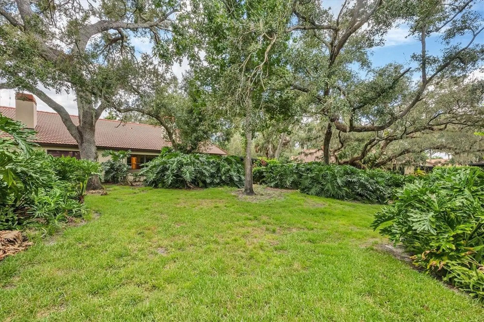 Property Slideshow image 69 of 94 | 7254 oak moss dr 72, Sarasota, FL, 34241