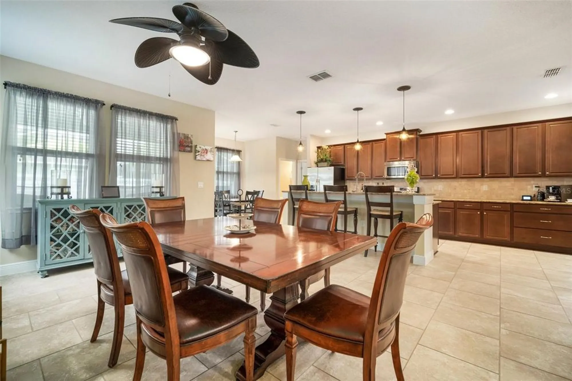 Property Slideshow image 17 of 80 | 513 manns harbor dr, Apollo Beach, FL, 33572