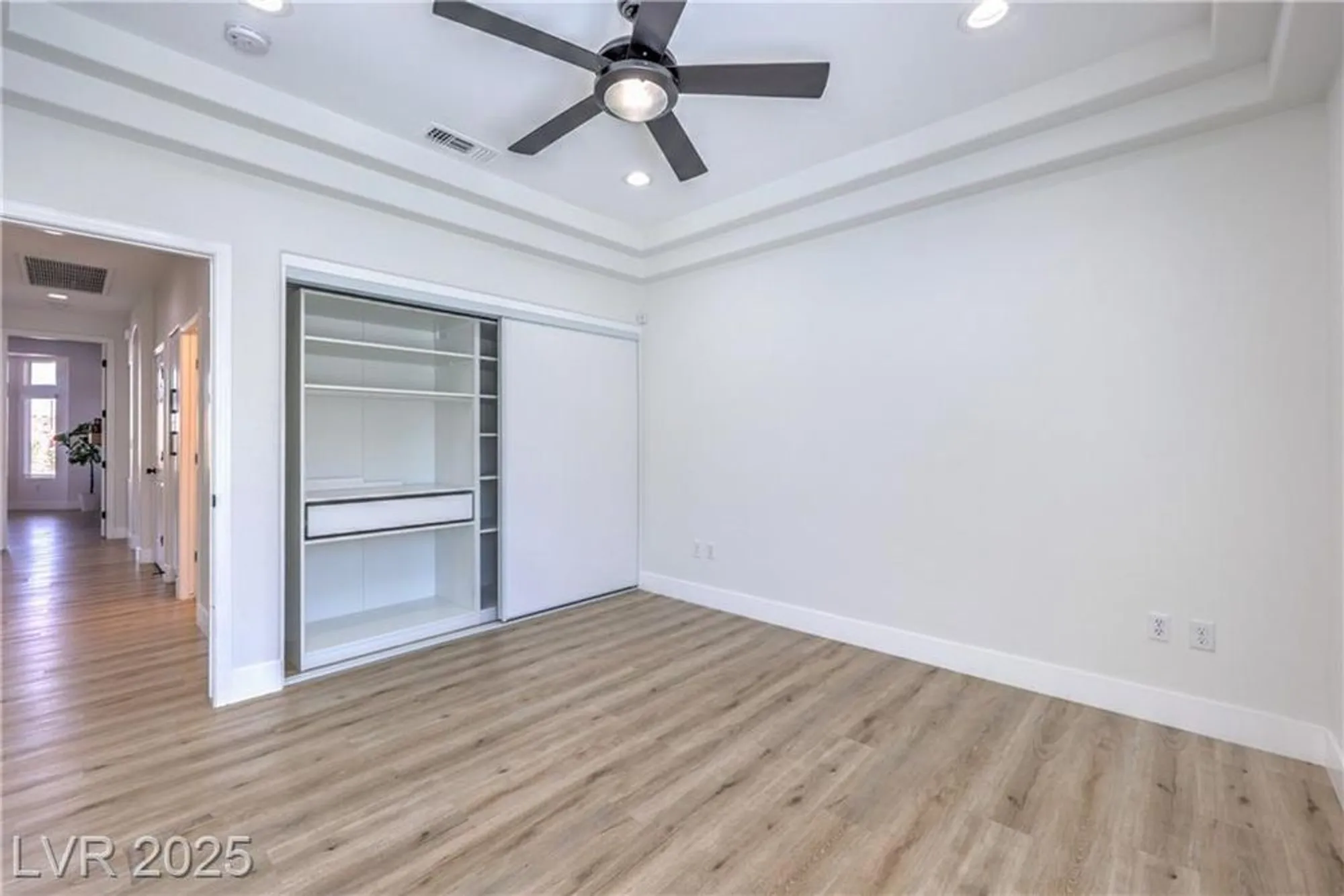 Property Slideshow image 26 of 34 | 3028 treesdale dr, Las Vegas, NV, 89134