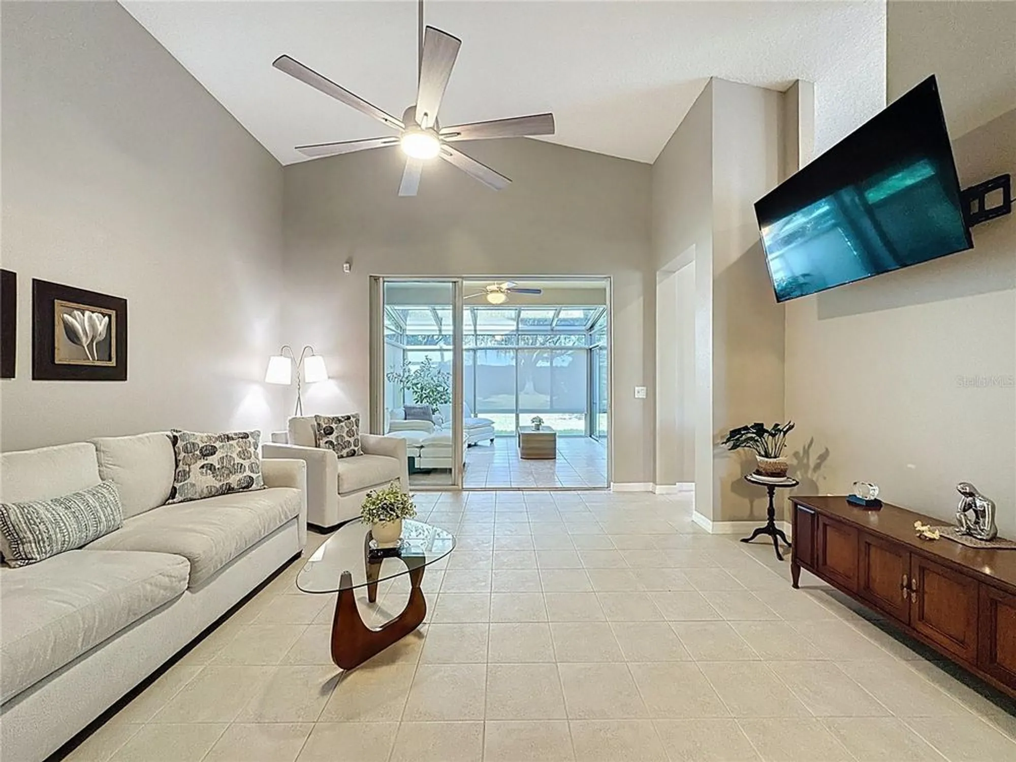 Property Slideshow image 8 of 75 | 133 crepe myrtle dr, Groveland, FL, 34736