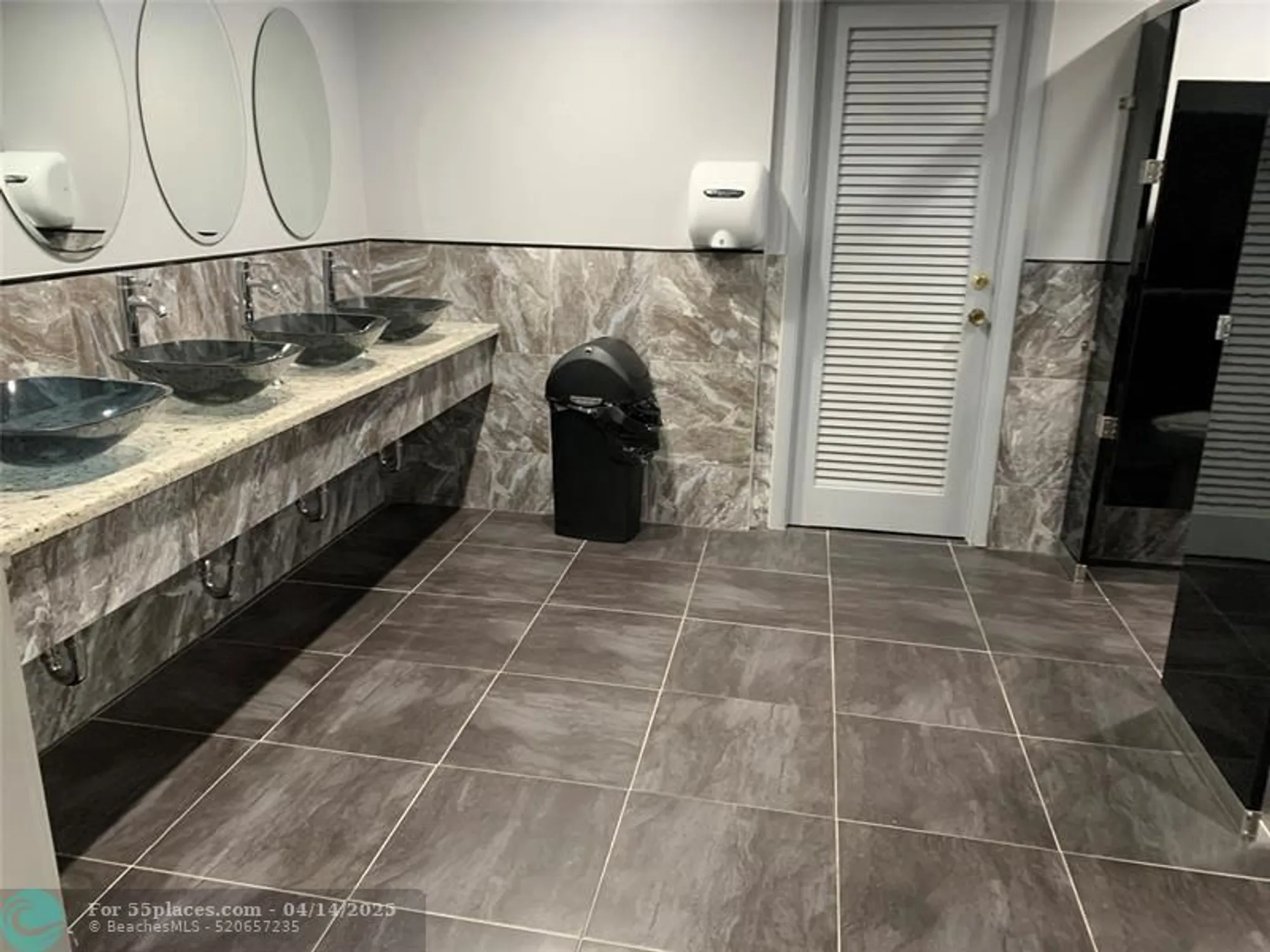 Property Slideshow image 31 of 36 | 2861 nw 47th ter apt 303, Lauderdale Lakes, FL, 33313