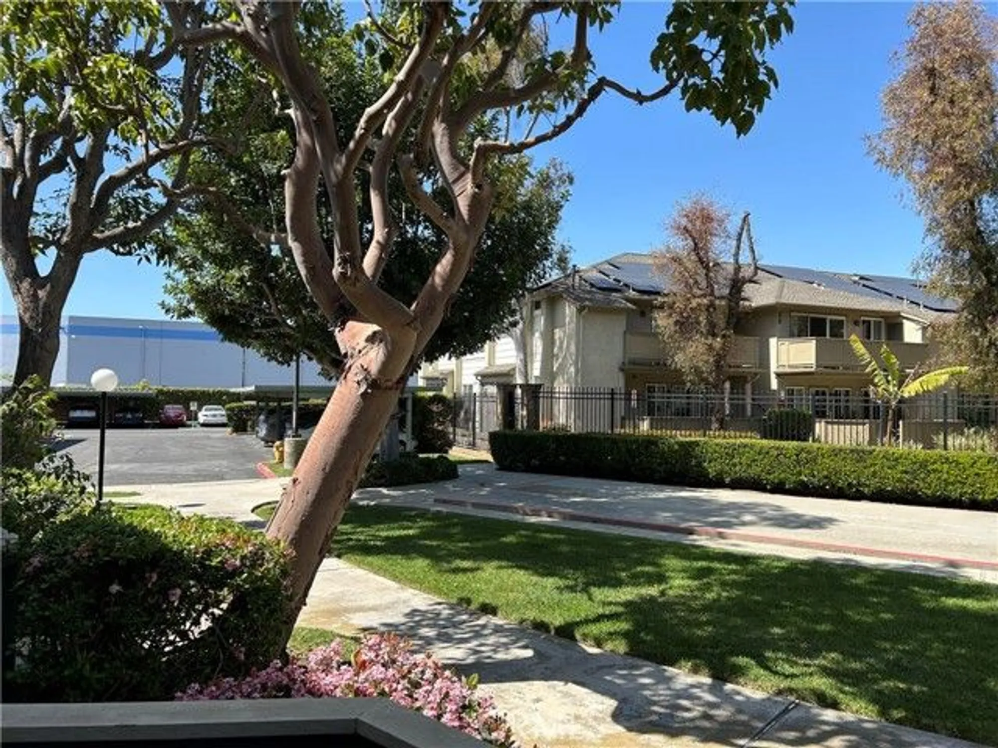 Property Slideshow image 44 of 47 | 18232 parkview ln 103, Huntington Beach, CA, 92648