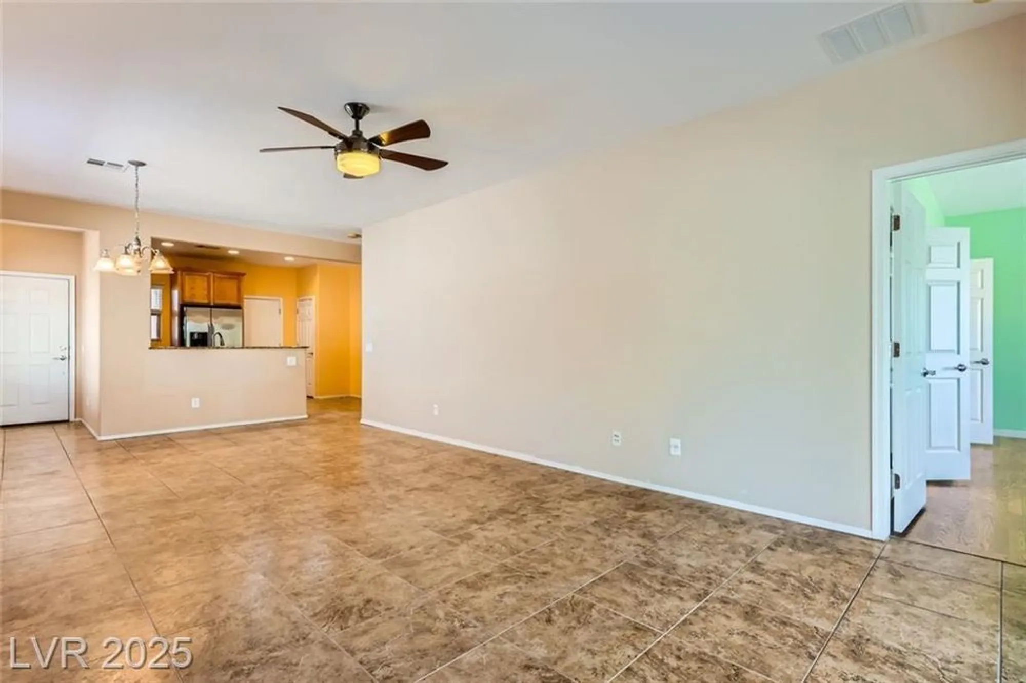 Property Slideshow image 13 of 53 | 6128 isola peak ave, Las Vegas, NV, 89122