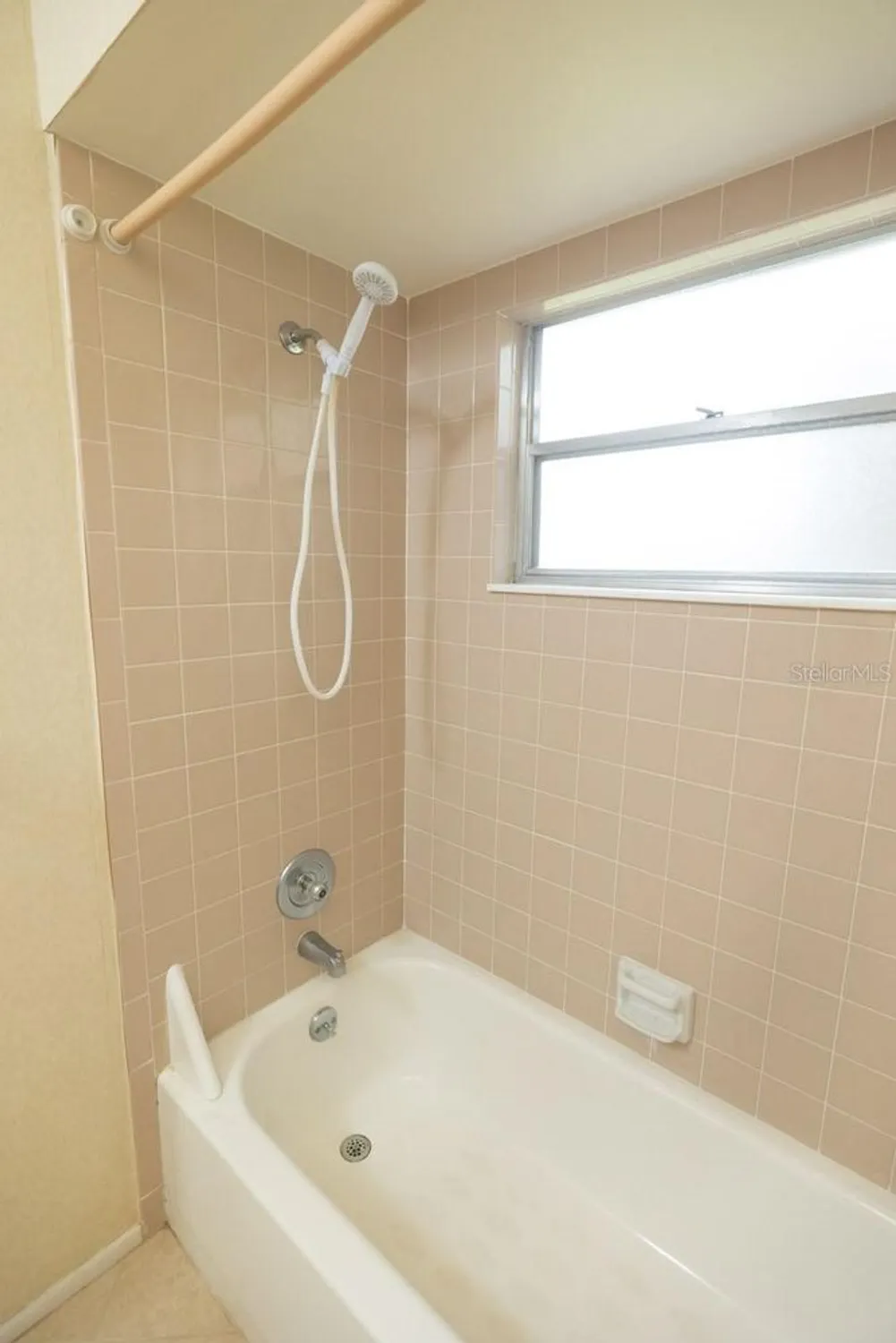Property Slideshow image 36 of 58 | 4018 oakhurst dr 3181, Sarasota, FL, 34233