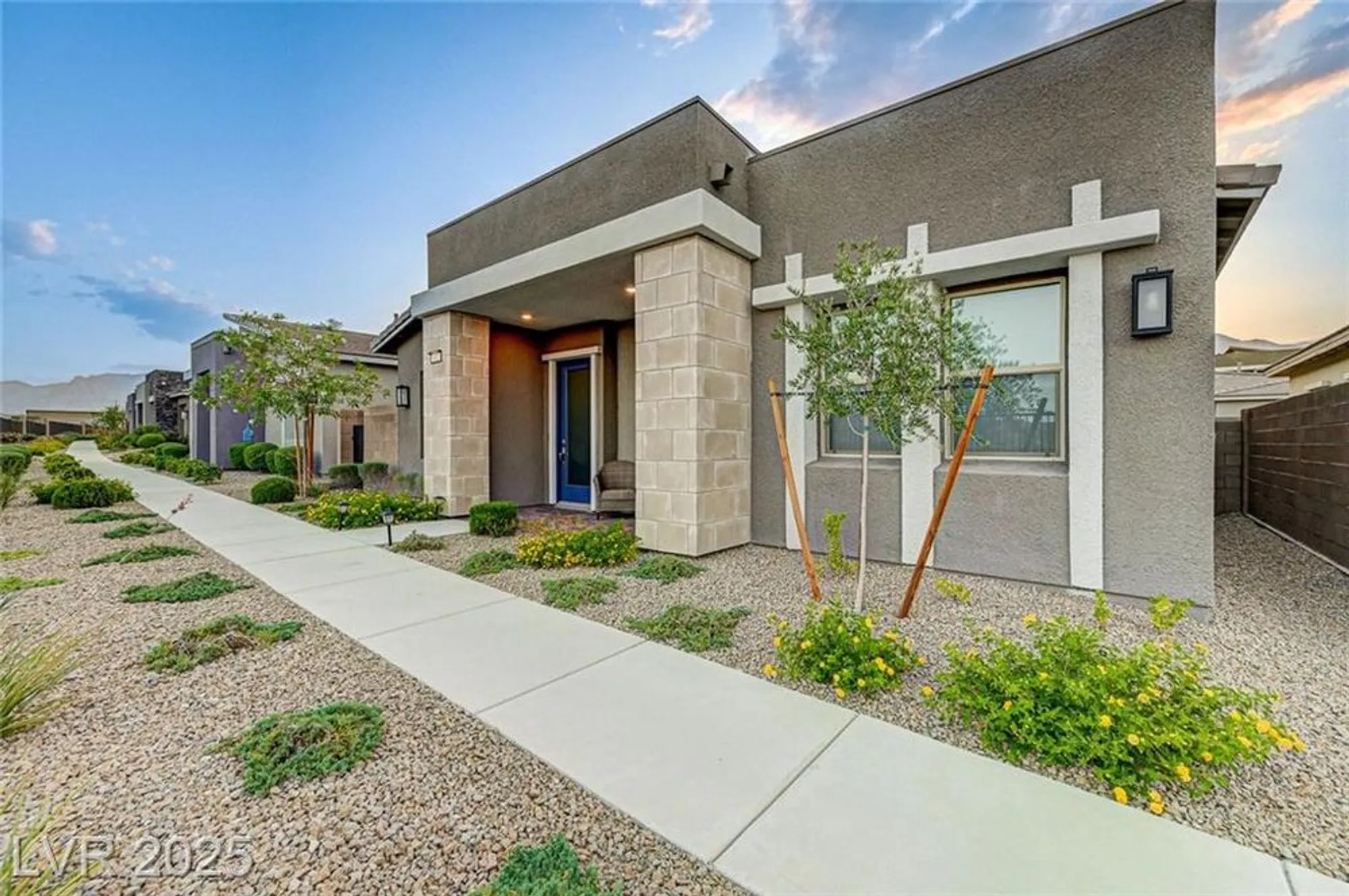 Property Slideshow image 3 of 67 | 912 allister fields ln, Las Vegas, NV, 89138