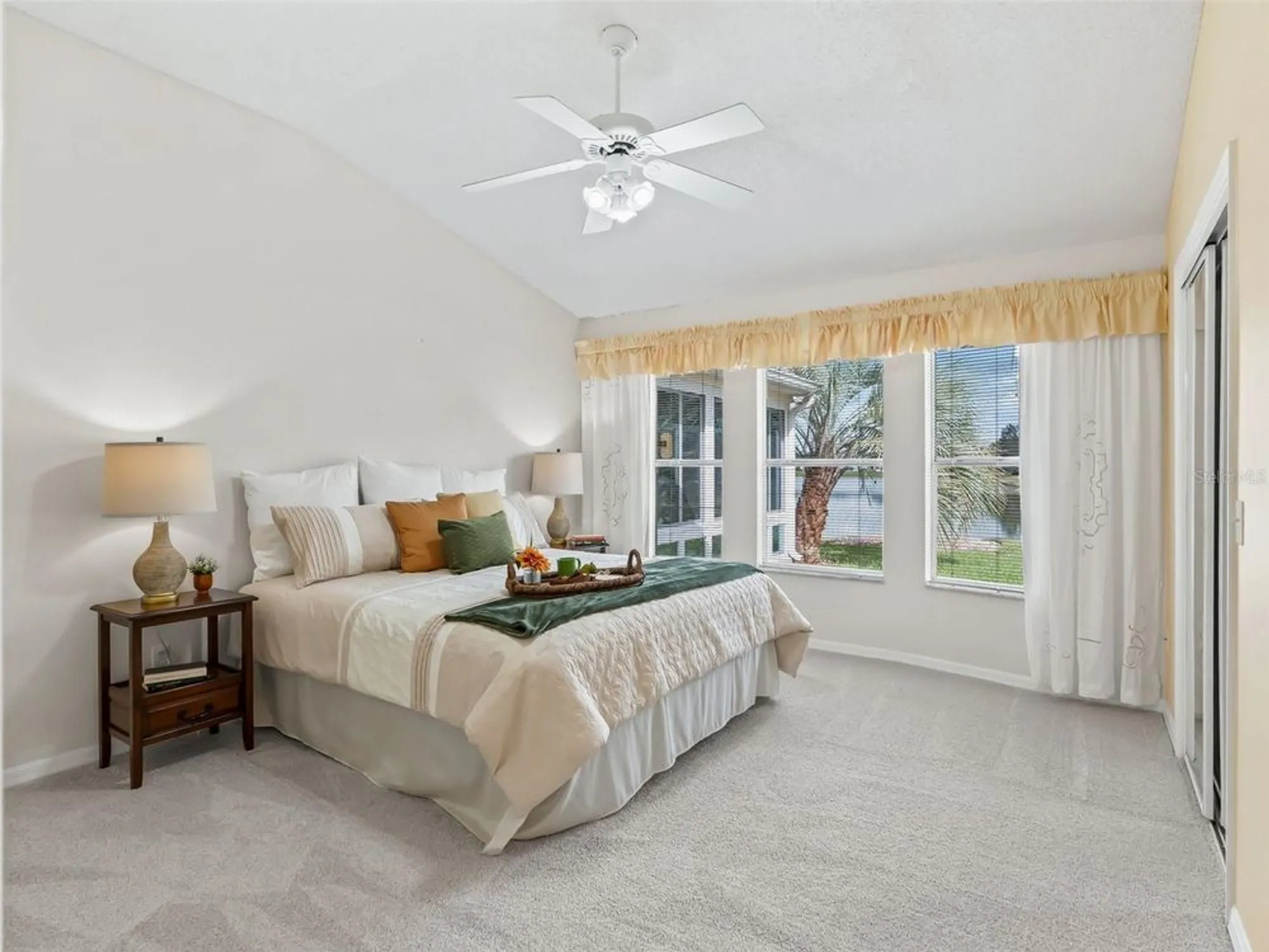 Property Slideshow image 30 of 51 | 1013 del rio dr, Lady Lake, FL, 32159