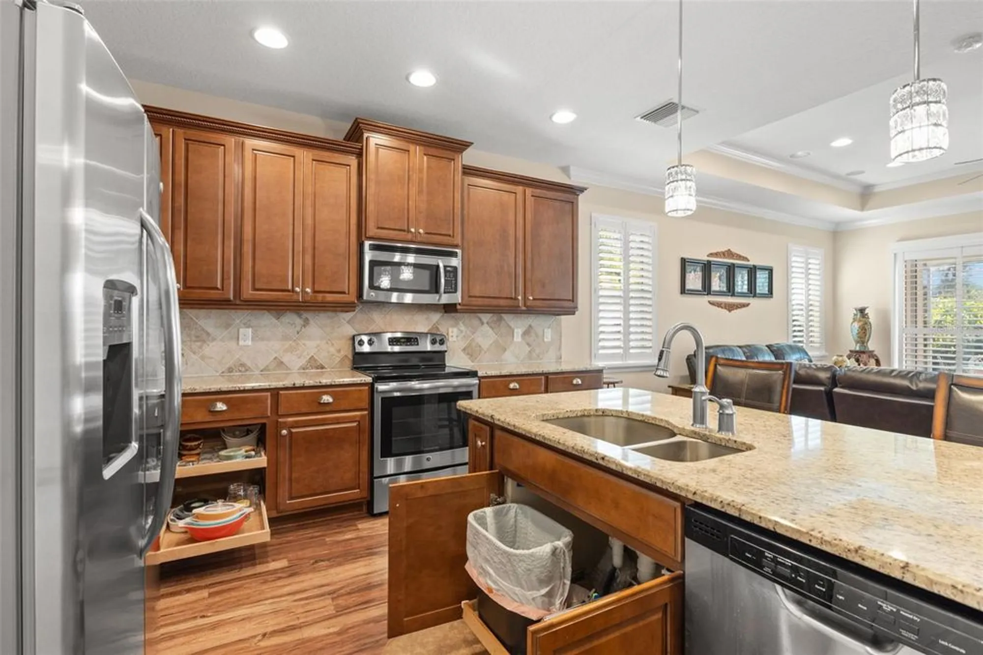 Property Slideshow image 15 of 66 | 2346 oakley green dr, Sun City Center, FL, 33573