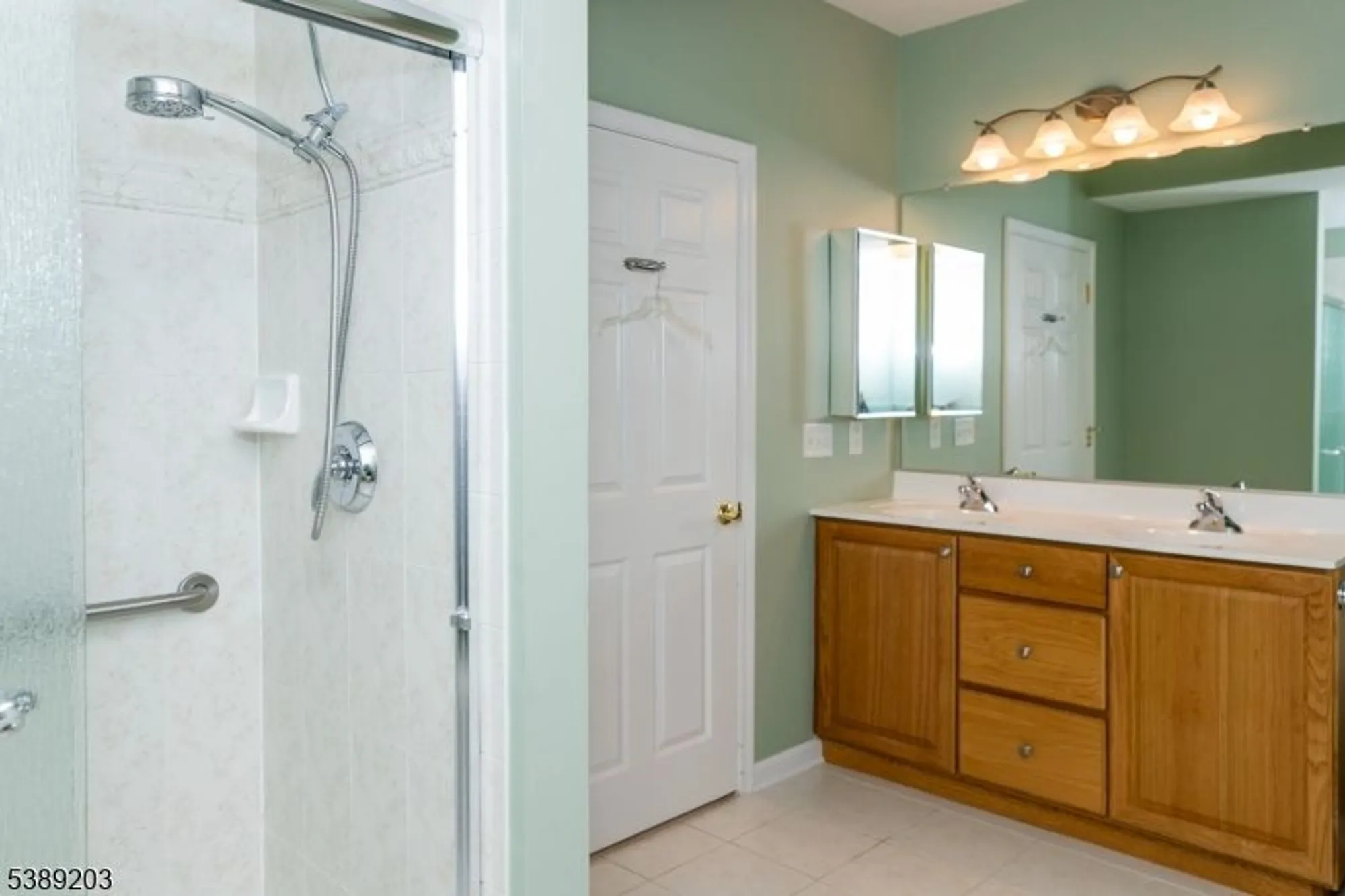 Property Slideshow image 21 of 32 | 11 zachary way, Mount Arlington, NJ, 07856