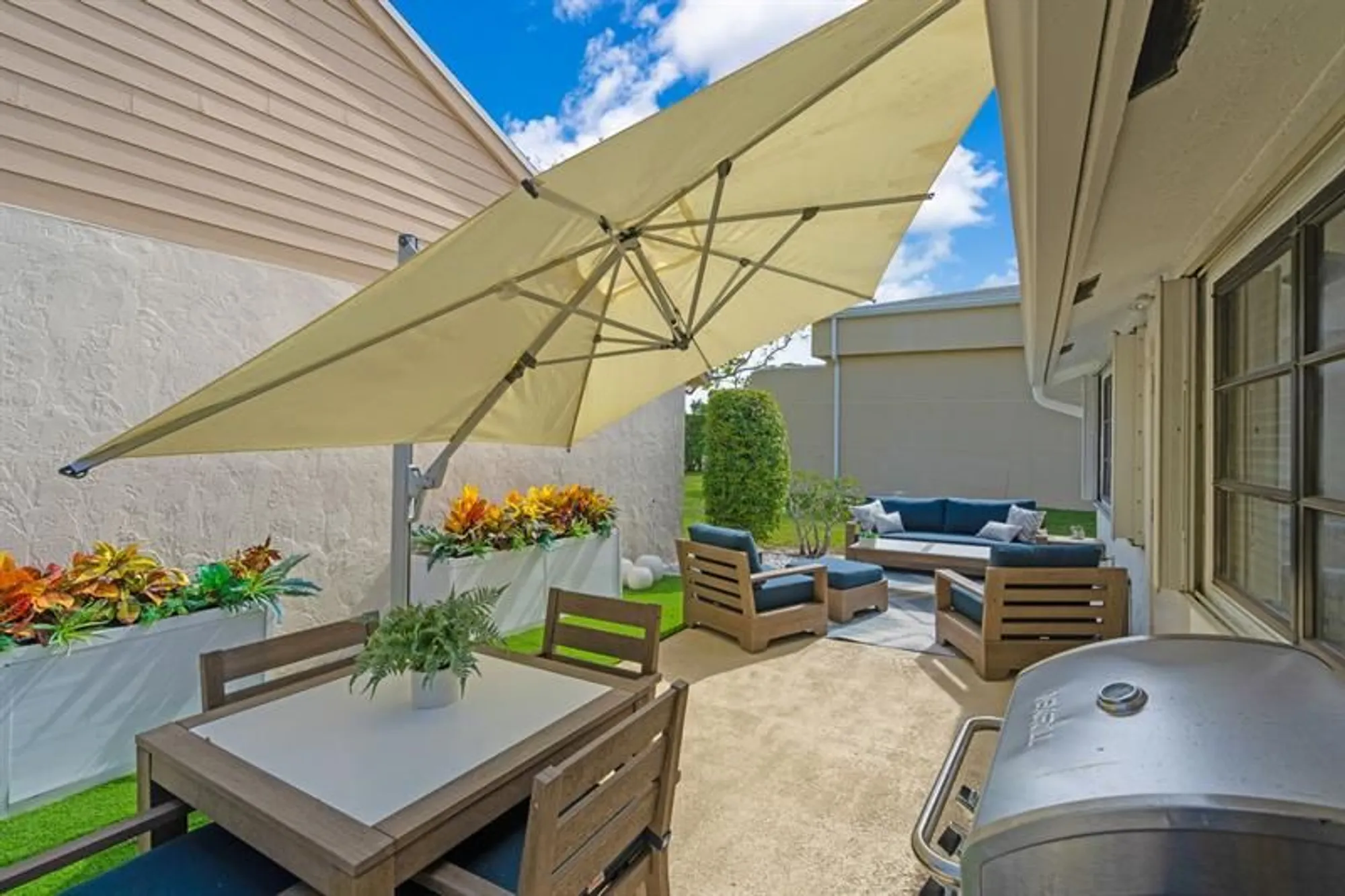 Property Slideshow image 18 of 27 | 1300 nw 26th ln, Delray Beach, FL, 33445